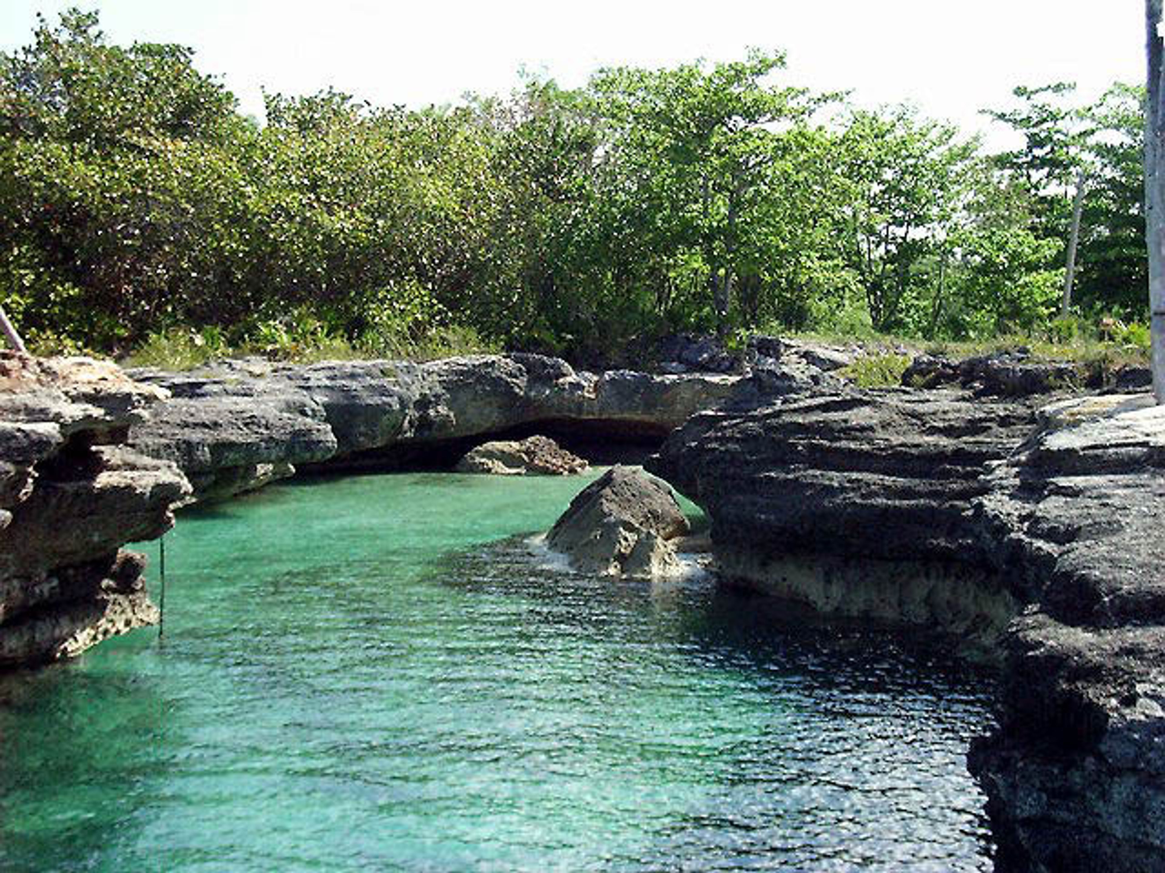 "Jacksonville in der Zeit anhalten". Cocodrilo (former Jacksonville), south of the Isla de la Juventud, Cuba