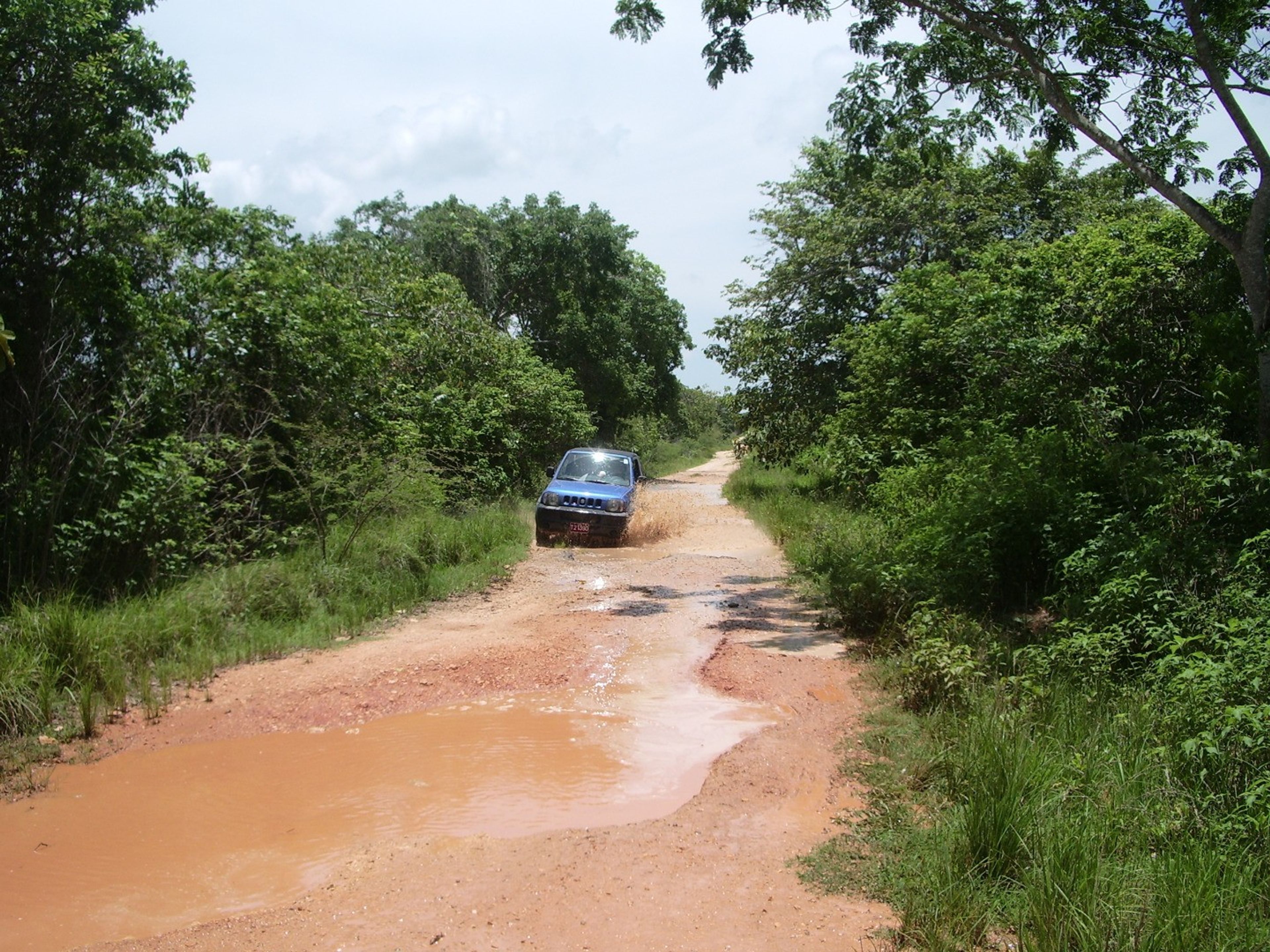Jeep Safari "NATURE TOUR EXKLUSIVE HAVANNA 4X4 (VON VARADERO)". Jeep Safari "NATURE TOUR HAVANA EXCLUSIVE (FROM VARADERO)