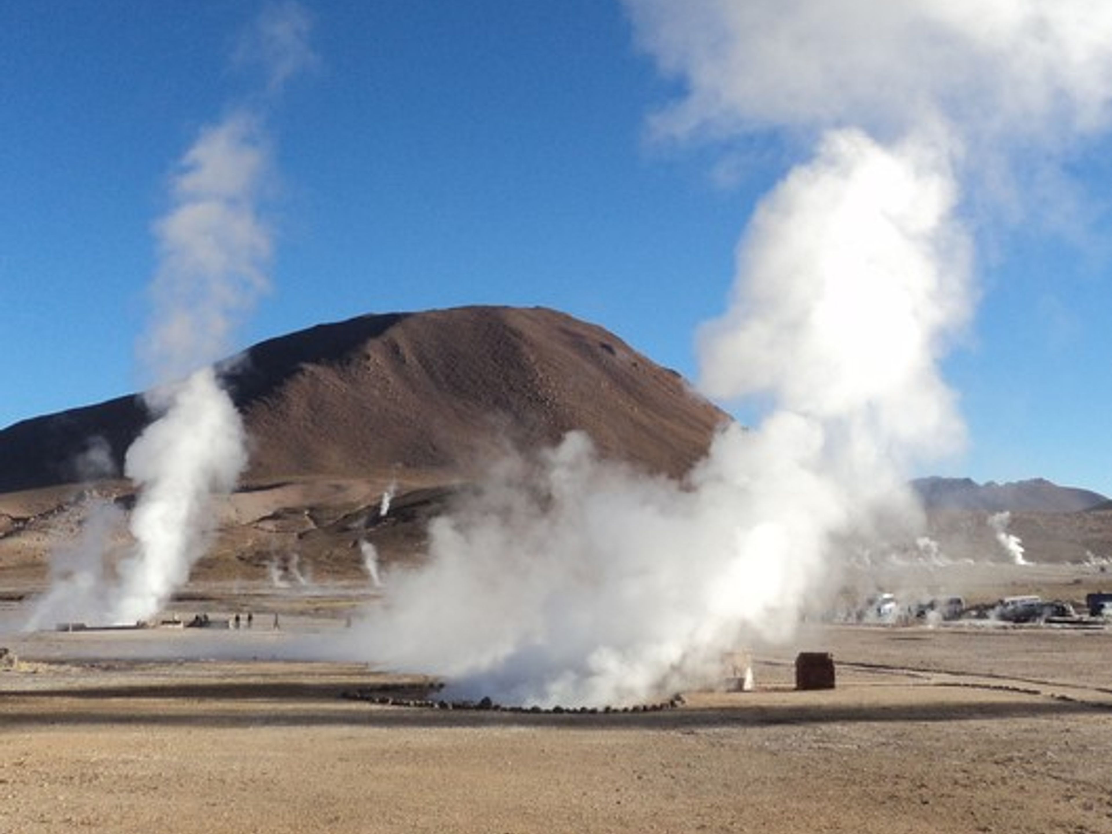 AUSFLUG "GÉISERS TATIO UND DORF VON MACHUCA". Geysers Tatio, "Tatio Geysers & Machuca Village", tour