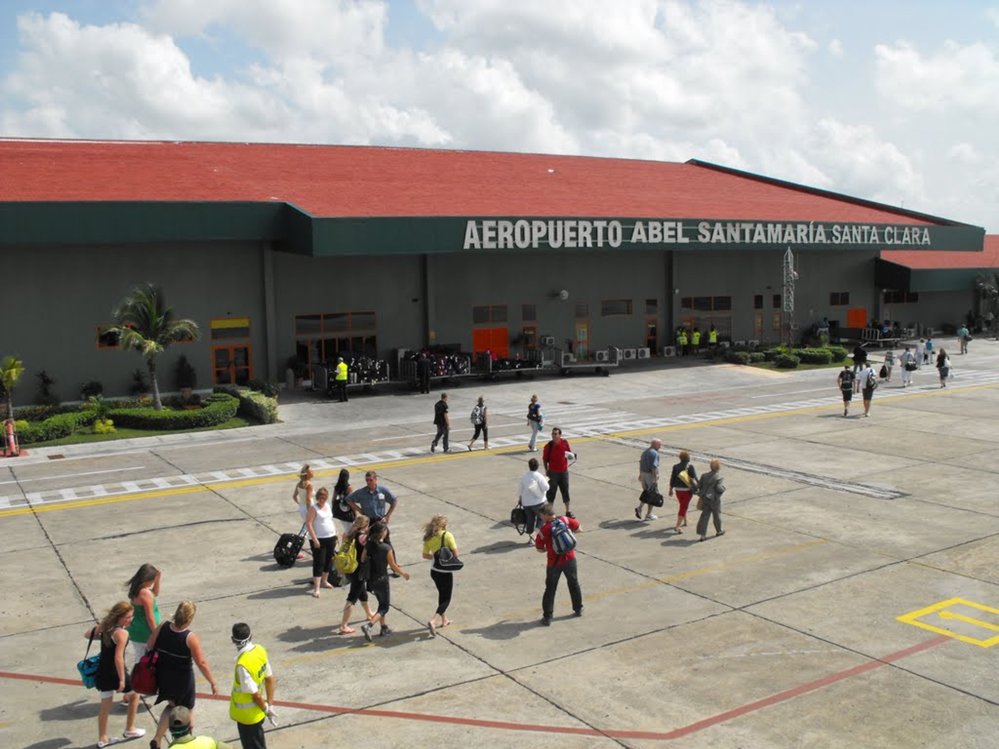 "SERVICIO DE SALÓN VIP AEROPUERTO INTERNACIONAL ABEL SANTAMARÍA, SANTA CLARA". Abel Santamaría, Santa Clara international airport