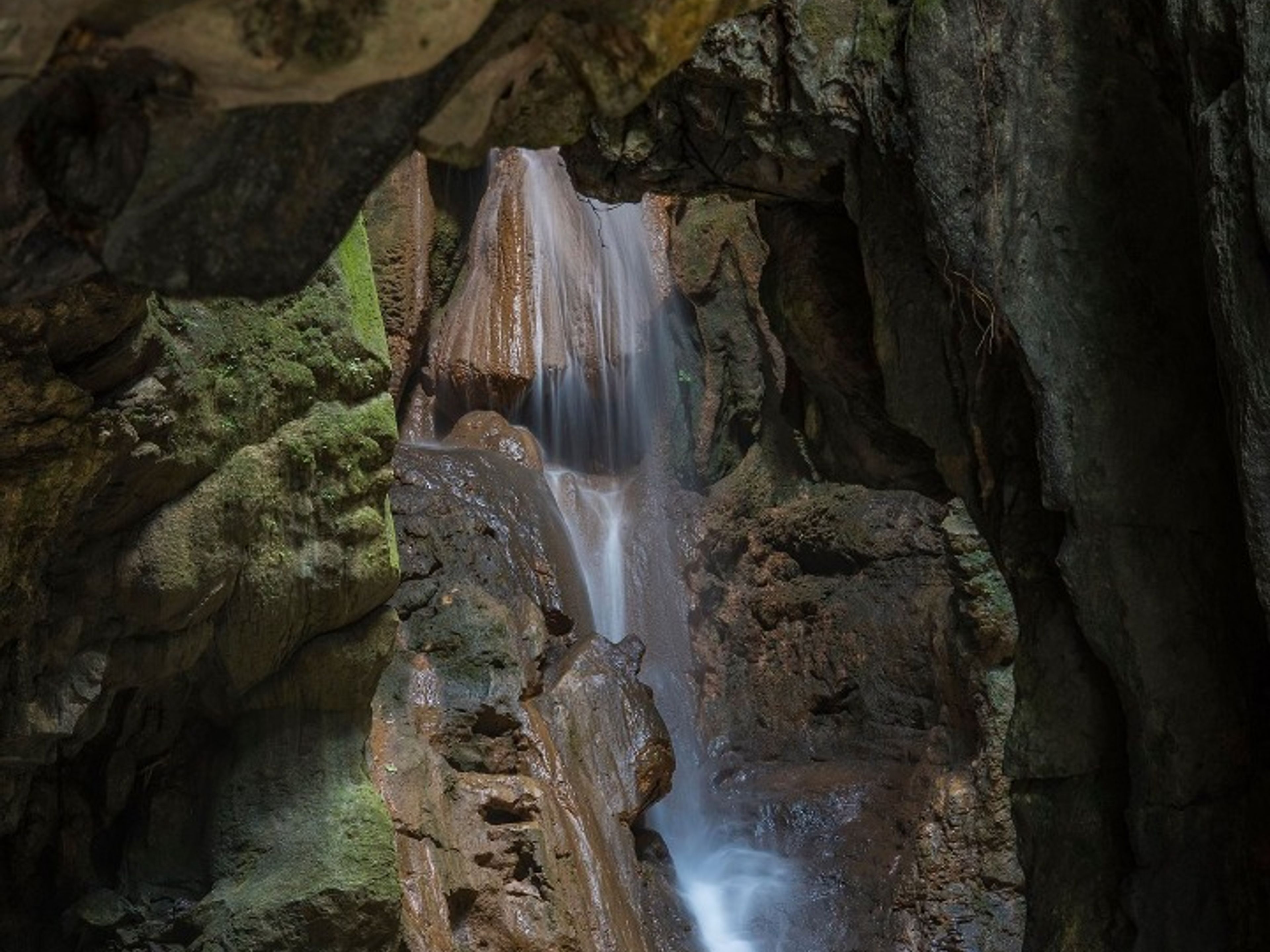 Excursión "EL NENGOAZO". The Nengoa cave panoramic view, Topes de Collantes natural park, Cuba.