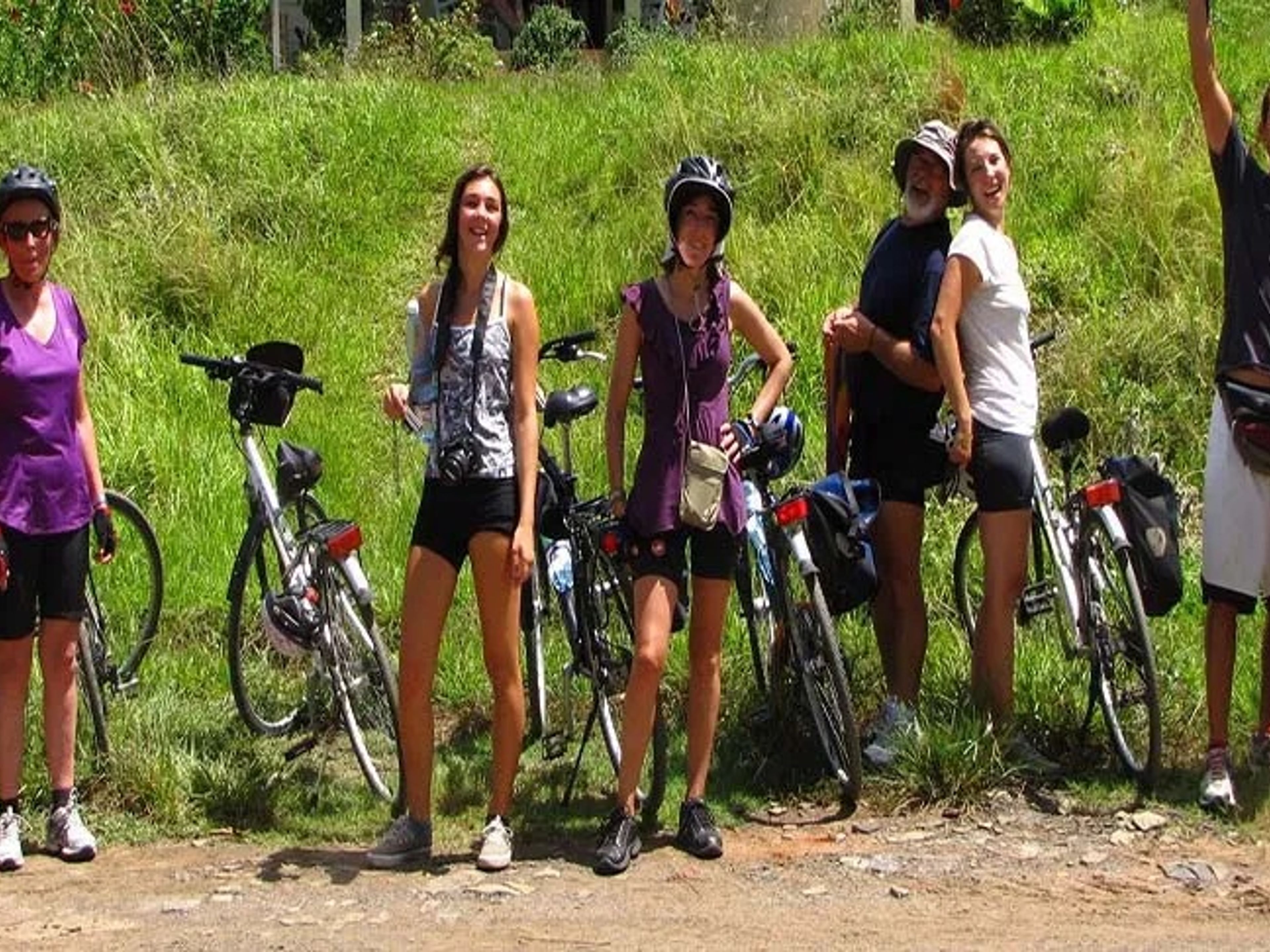 "Cycling in Viñales" Tour. Cycling in Viñales