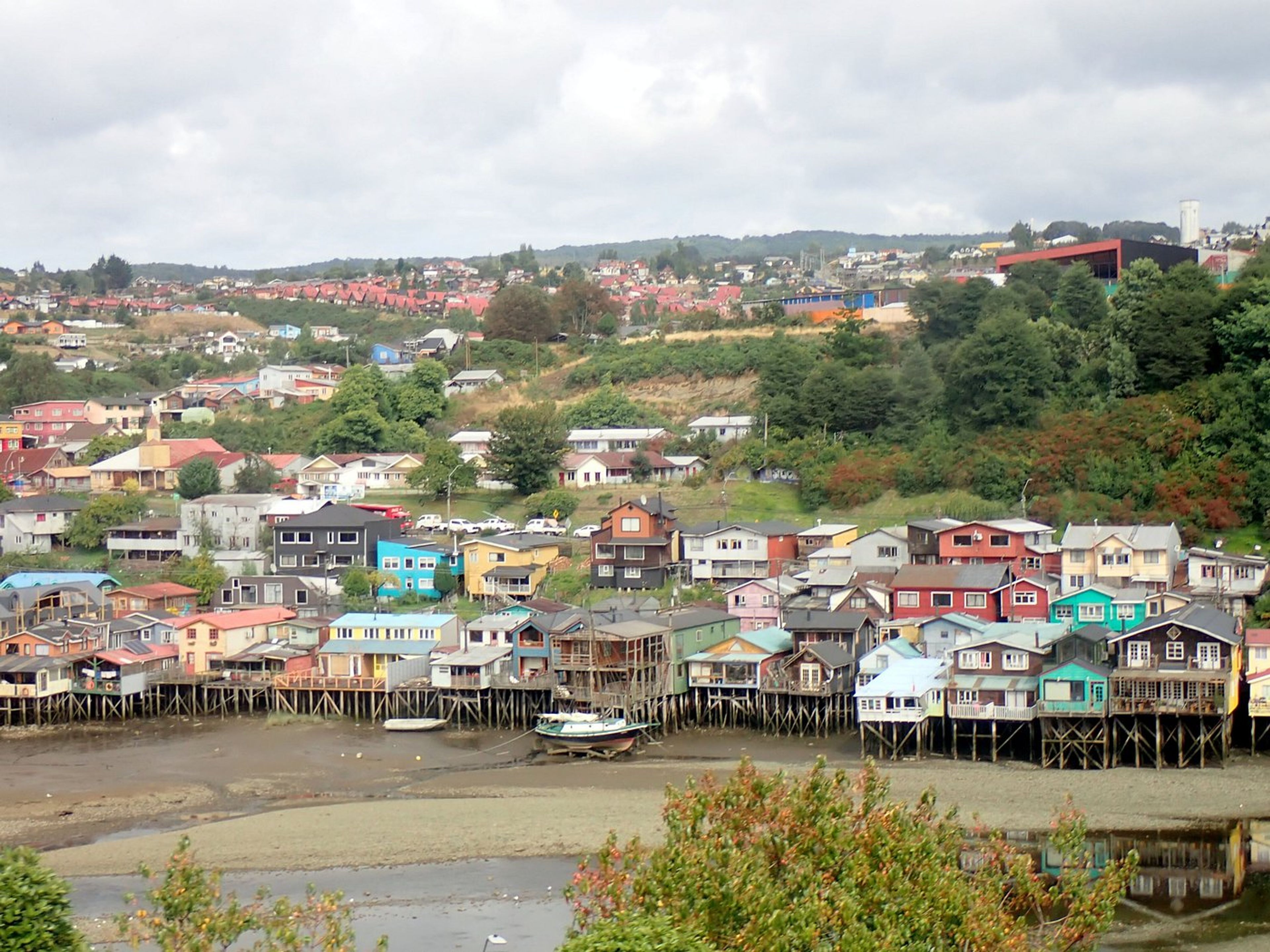 “CASTRO, DALCAHUE AND ANCUD WITH LUNCH" Tour. null