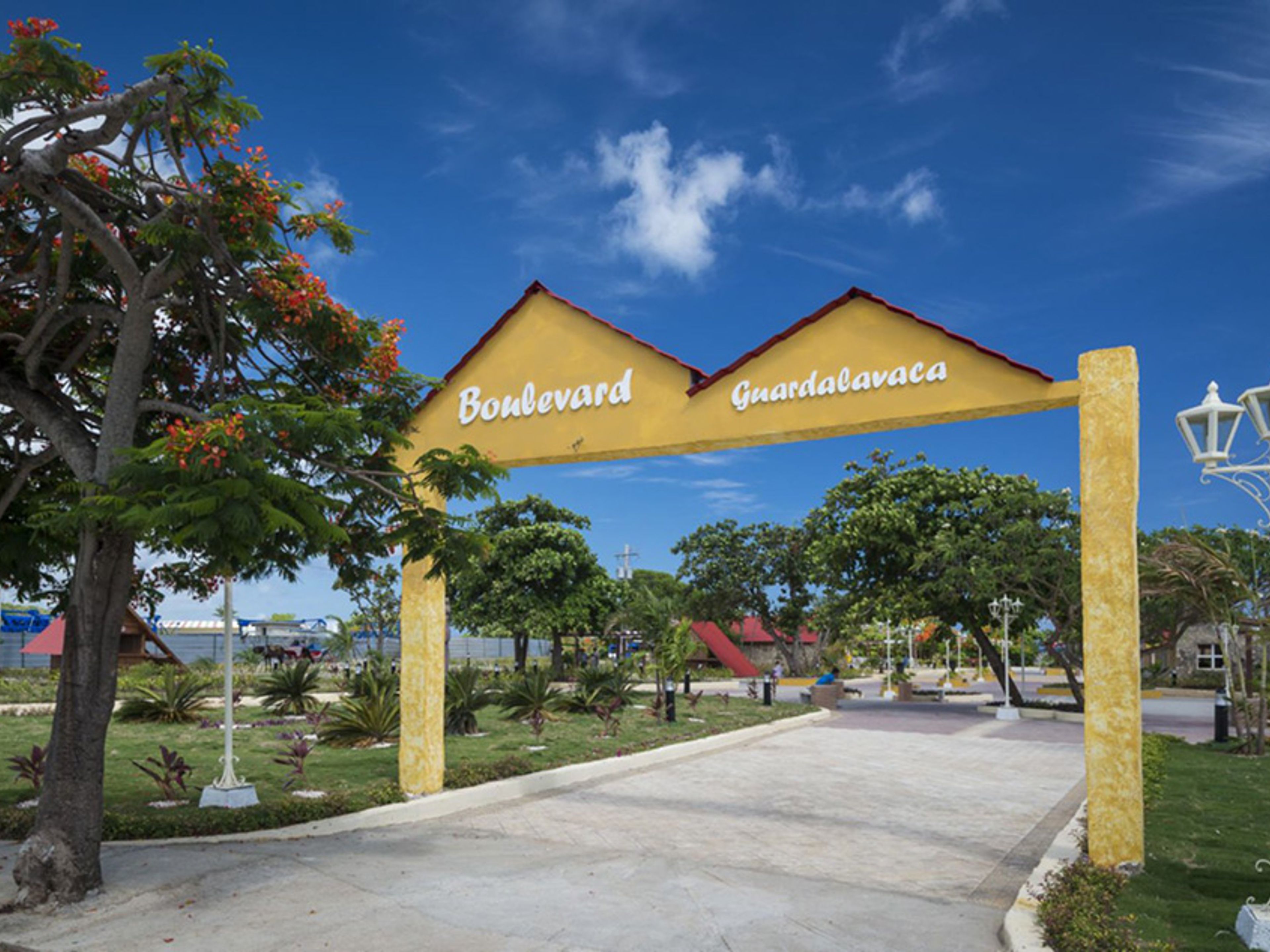 Excursión “LEYENDAS Y TRADICIONES”. Guardalavaca boulevard, Holguín, Cuba.