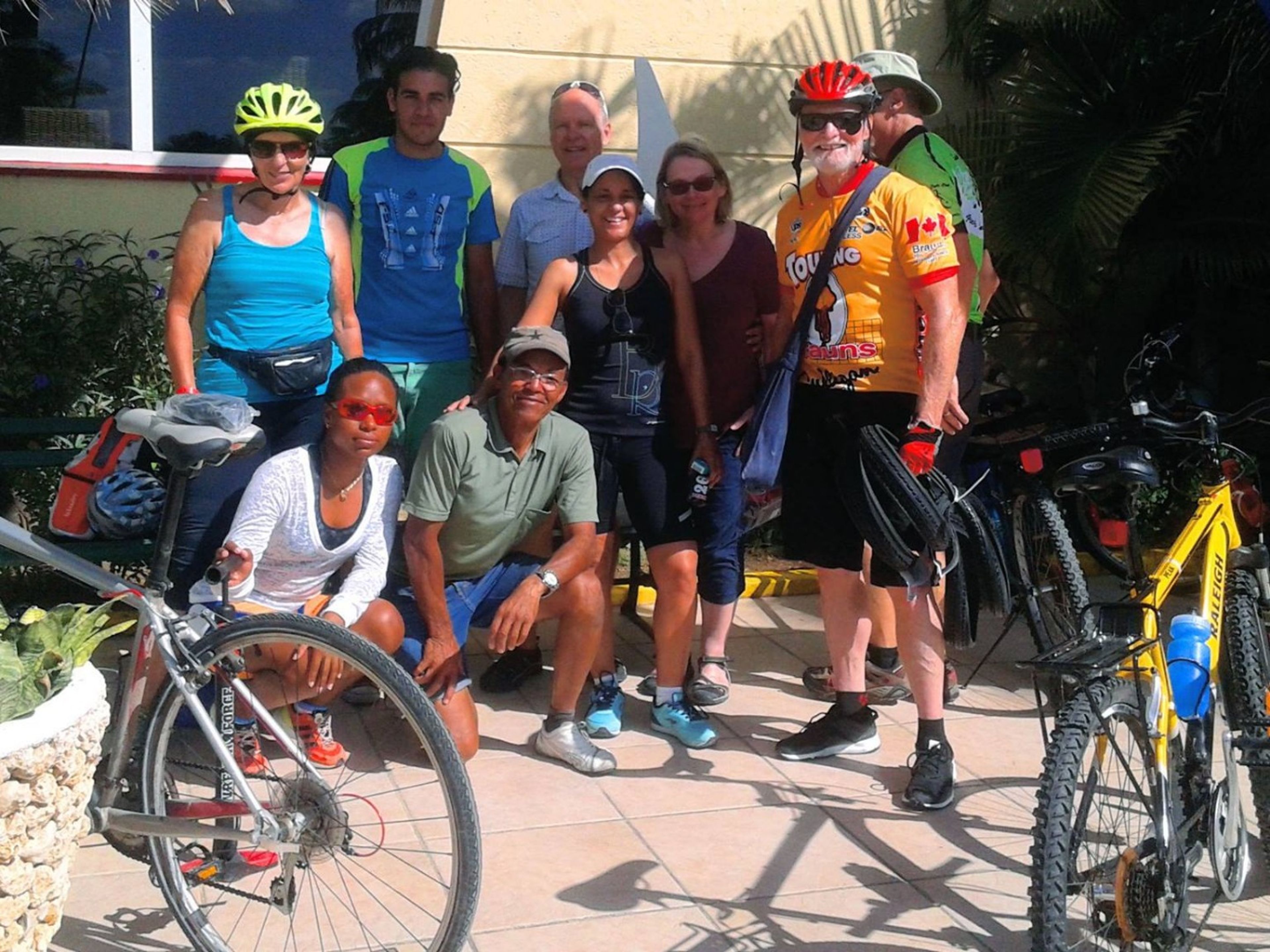 Excursión de Ciclismo “HABANA MODERNA”. null