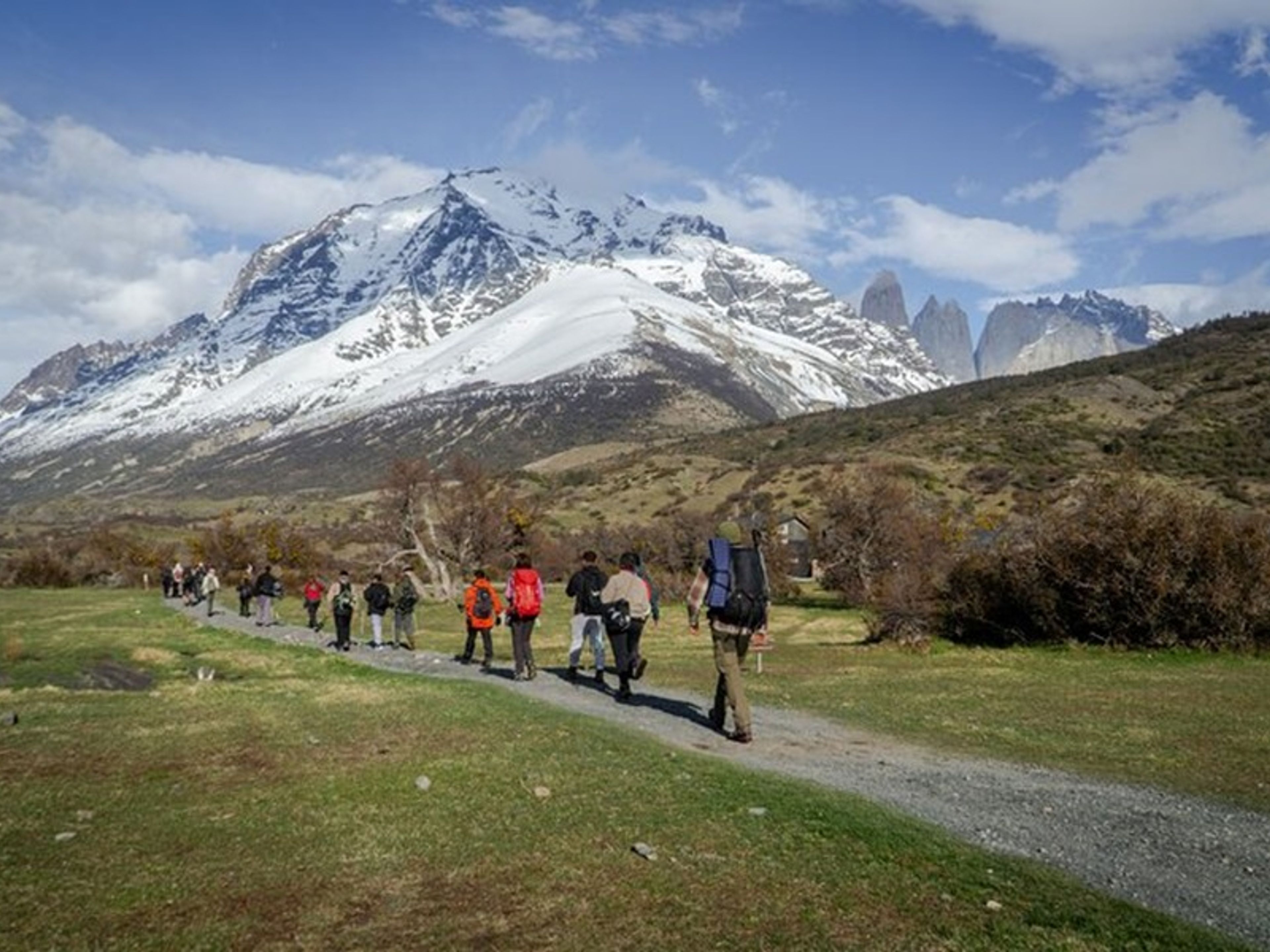 Tур "ТРЕККИНГА БАЗА ДЛЯ ТОРРЕС-ДЕЛЬ-ПАЙНЕ". “TREEKKING BASE TORRES DEL PAINE” Tour, Chile.