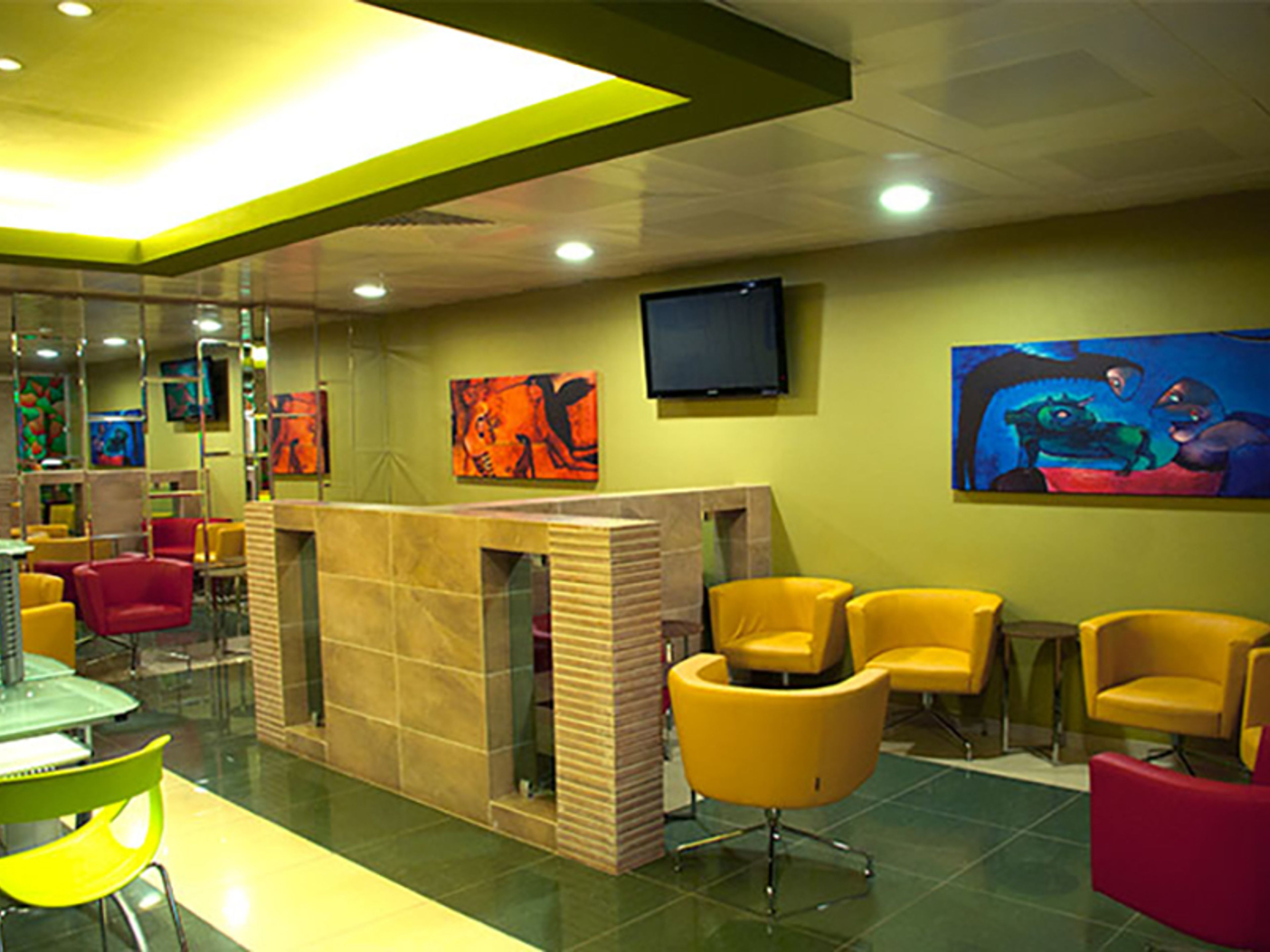 "VIP LOUNGE SERVICE IM INTERNATIONALEN FLUGHAFEN JARDINES DEL REY, CAYO COCO". VIP Lounge Service of the Jardines del Rey International Airport, Cayo Coco, Ciego de Ávila, Cuba.
