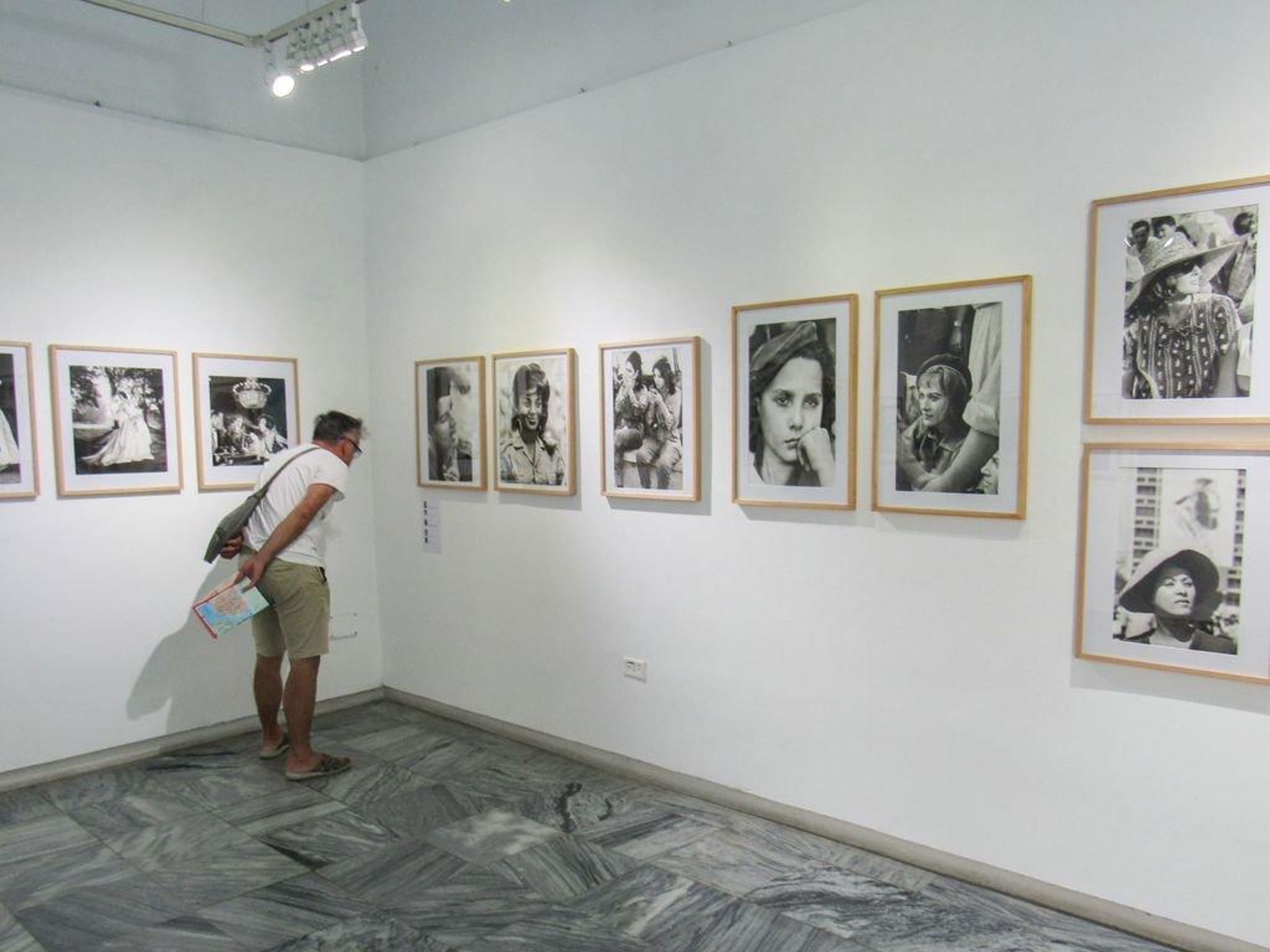 Tour “Rostros y visiones de la ciudad”. Photography Exhibition, Tour, "Faces and Visions of the City"