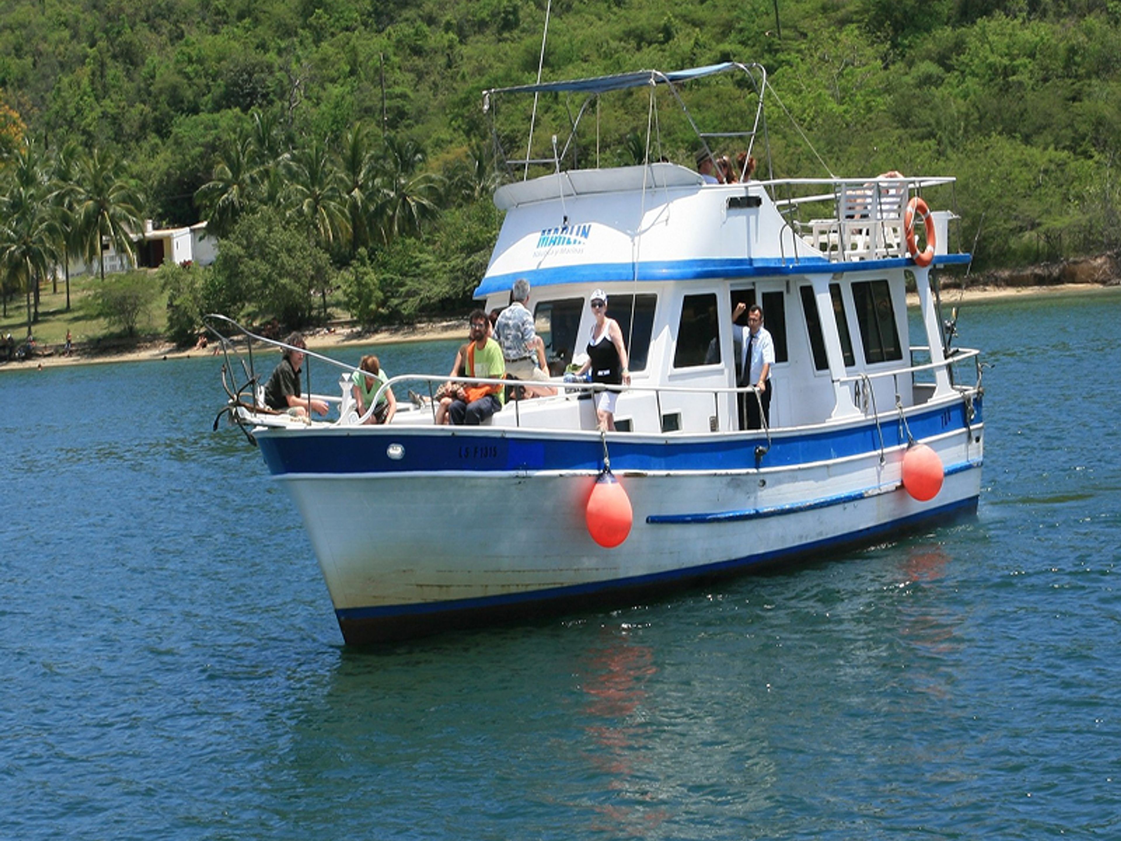 "SANTIAGO DE CUBA´S SUNSET BY BOAT" Tour. Santiago de Cuba´s Sunset by Boat