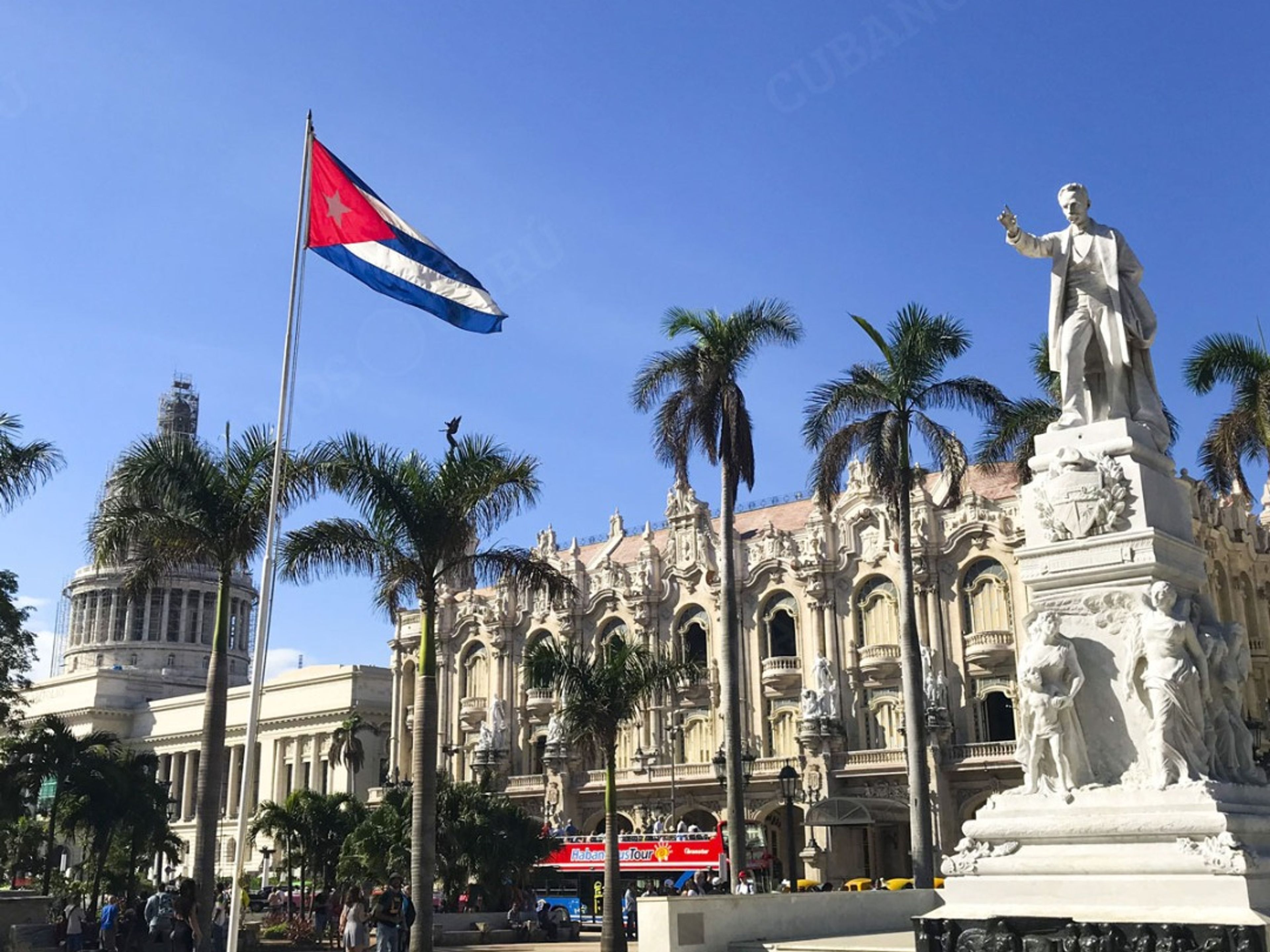 Fahrradtour "KUBANISCHE REVOLUTION". Central Park, "Cuban Revolution" Bike Tour