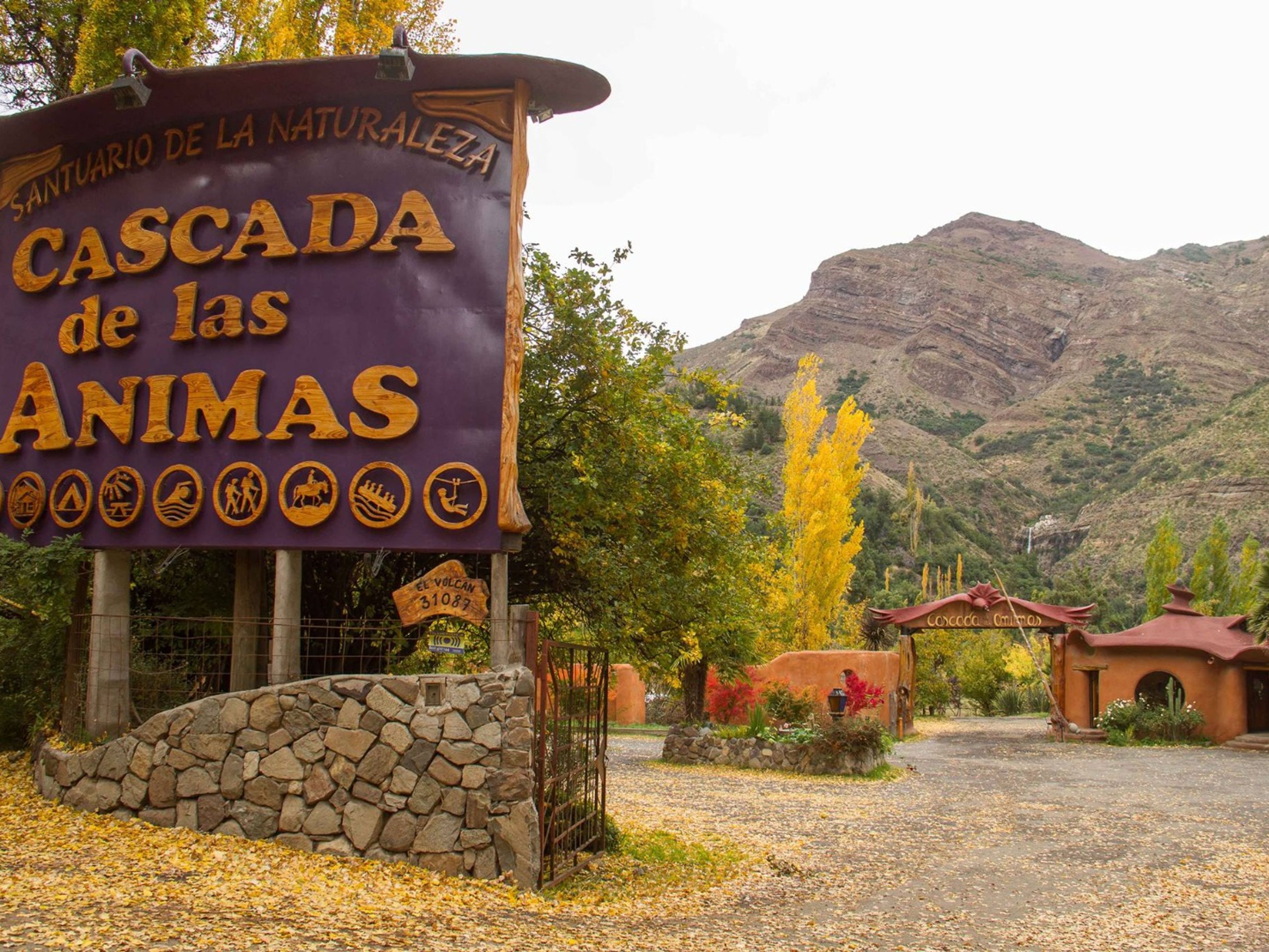 Excursión “CABALGATA EN LA MESETA DEL VALLE DEL CAJÓN DEL MAIPO CON ASADO”. “HORSEBACK RIDING ON THE PLATEAU OF THE CAJÓN DEL MAIPO VALLEY WITH BARBECUE” Tour, Cajón del Maipo Valley, Chile.
