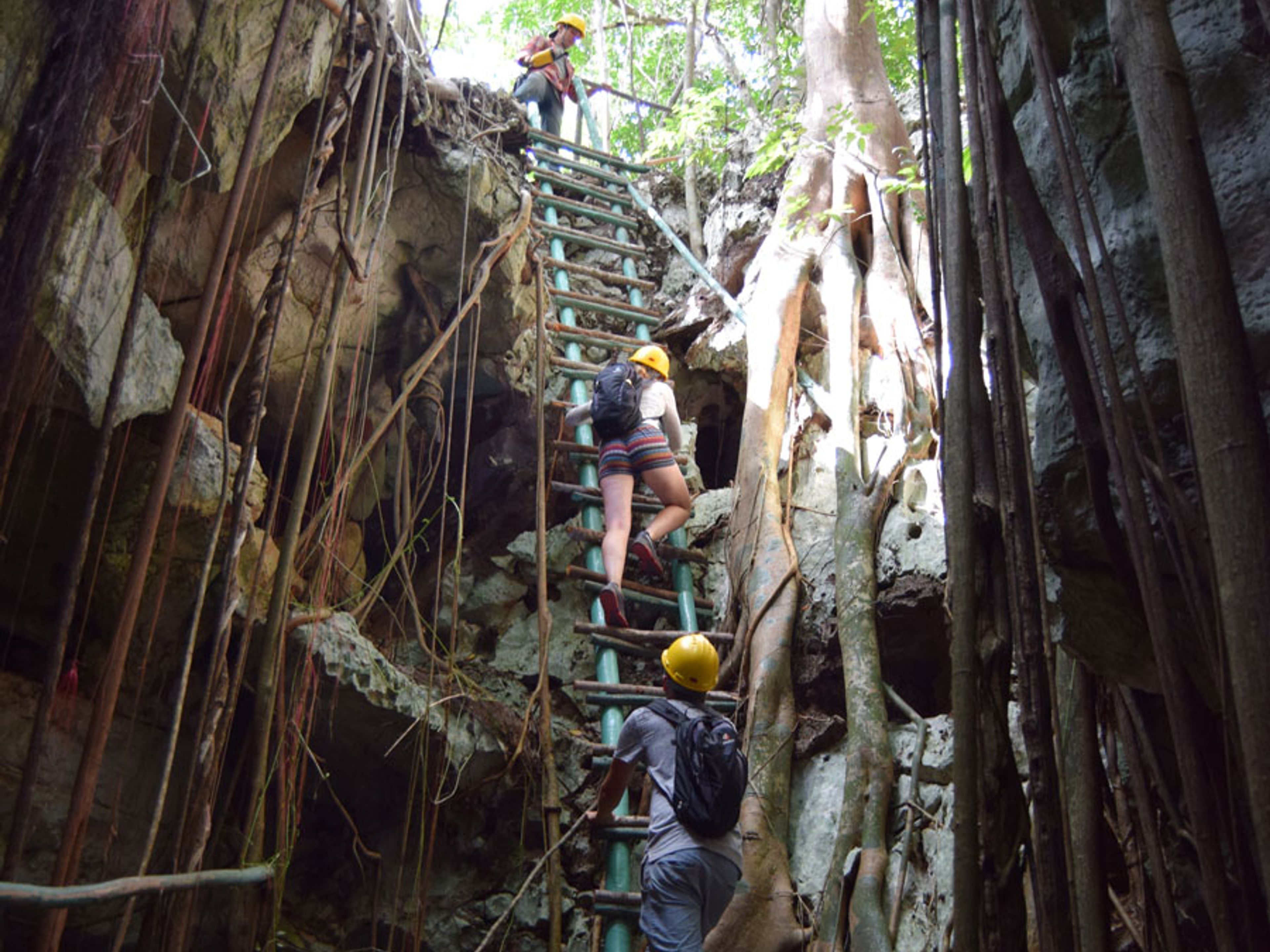 Excursión “Cuevas de Camagüey”. Camagüey's Caves tour, Limones Tuabaquey ecological reserve area, Camagüey