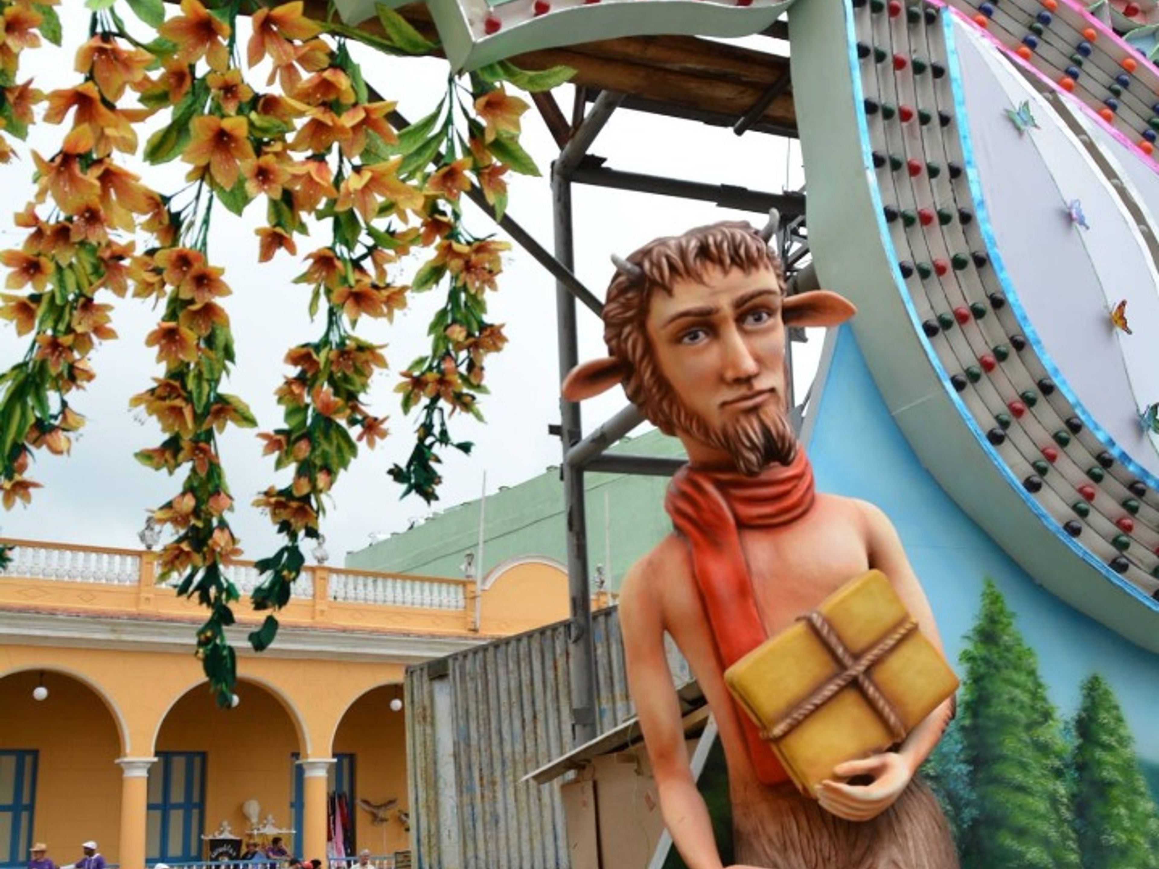 Excursão "PARRANDAS INFANTIS NOTURNAS EM SAN JUAN DE LOS REMEDIOS (8 de dezembro)". "OVERNIGHT CHILDREN’S PARRANDAS IN SAN JUAN DE LOS REMEDIOS (December 8)" Tour, Remedios, Villa Clara, Cuba.