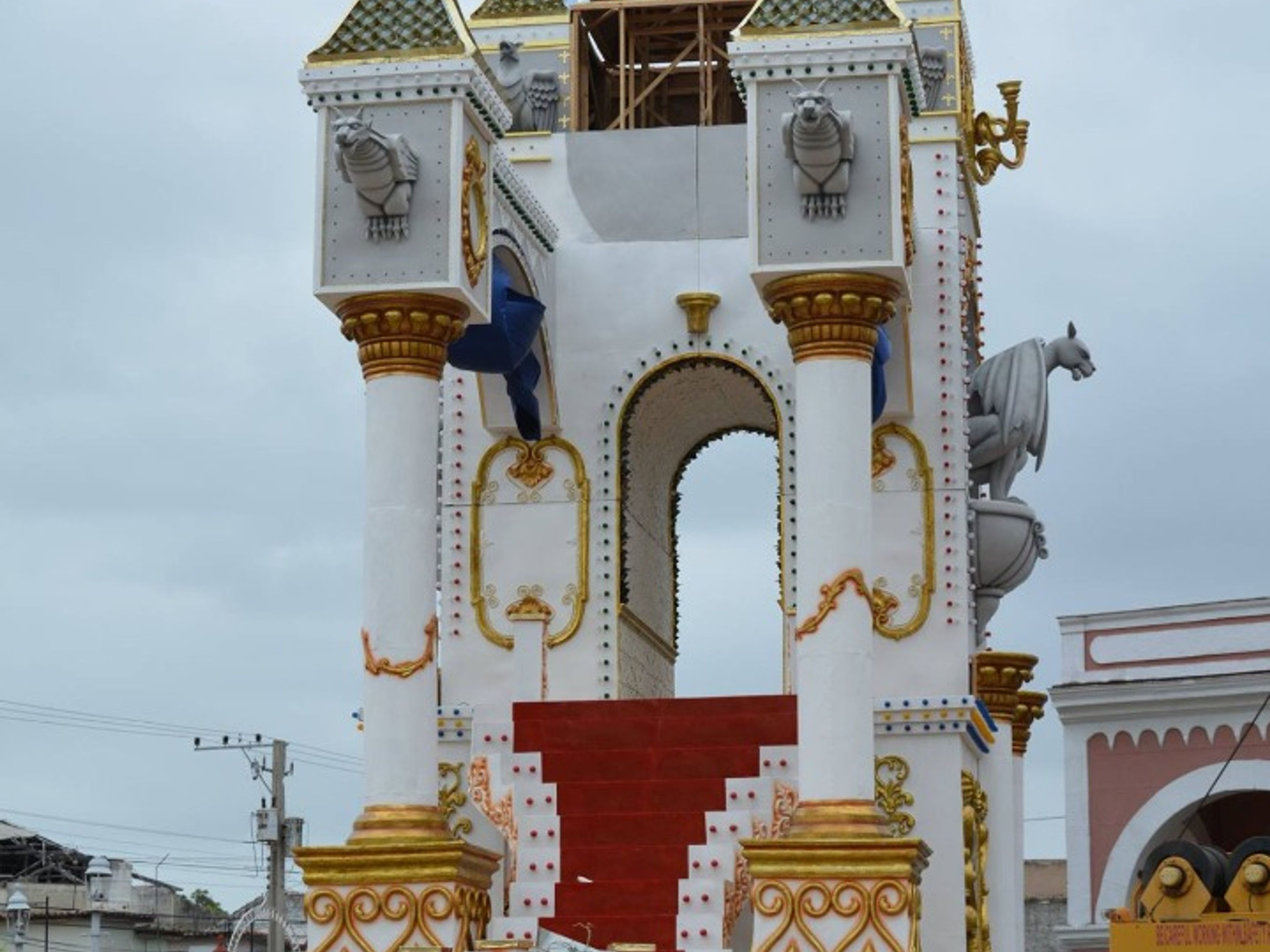 Excursão "PARRANDAS INFANTIS NOTURNAS EM SAN JUAN DE LOS REMEDIOS (8 de dezembro)". "OVERNIGHT CHILDREN’S PARRANDAS IN SAN JUAN DE LOS REMEDIOS (December 8)" Tour, Remedios, Villa Clara, Cuba.