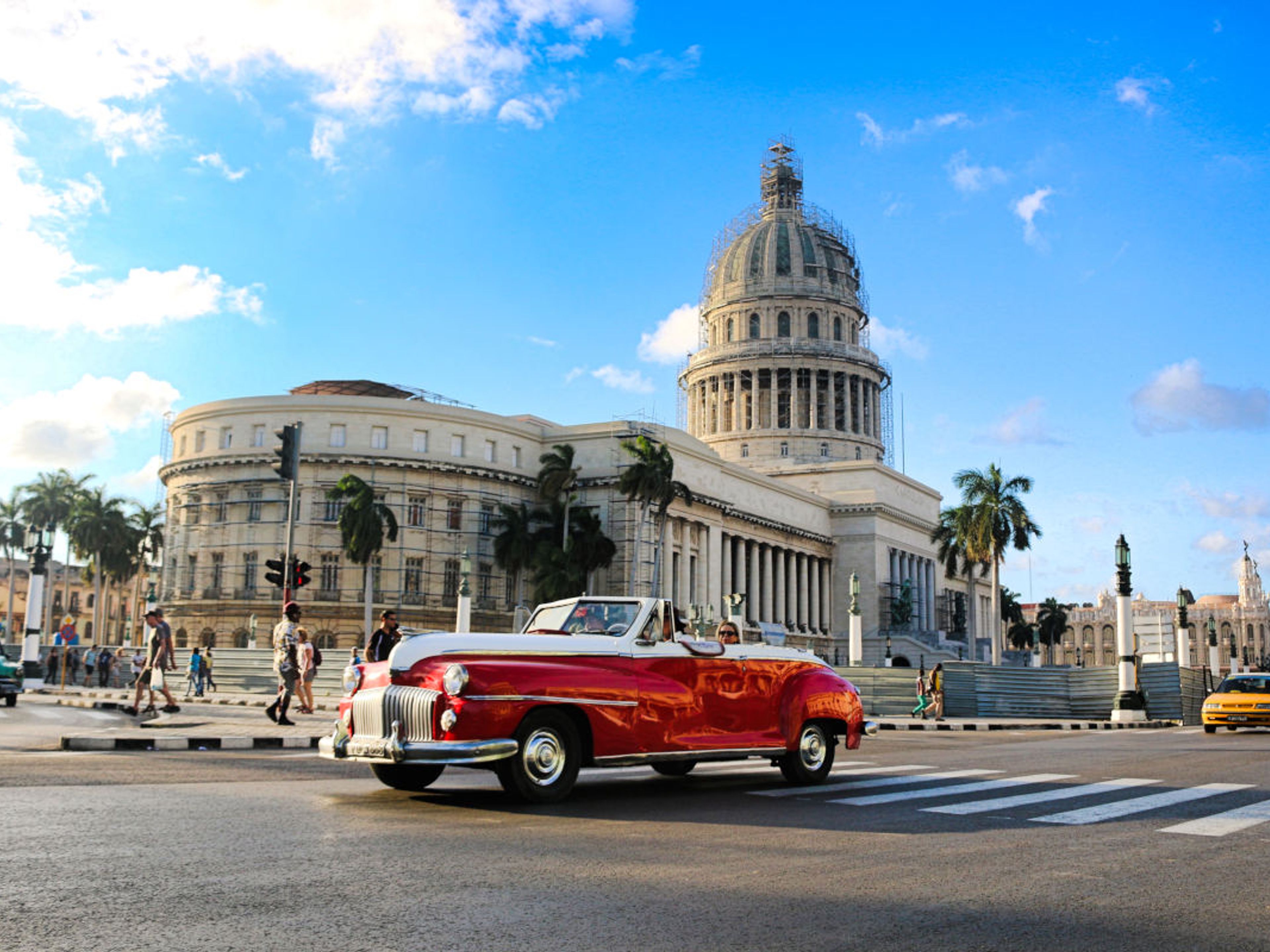 Excursión “ La Habana en auto clásico”. Classic car tours, Havana City