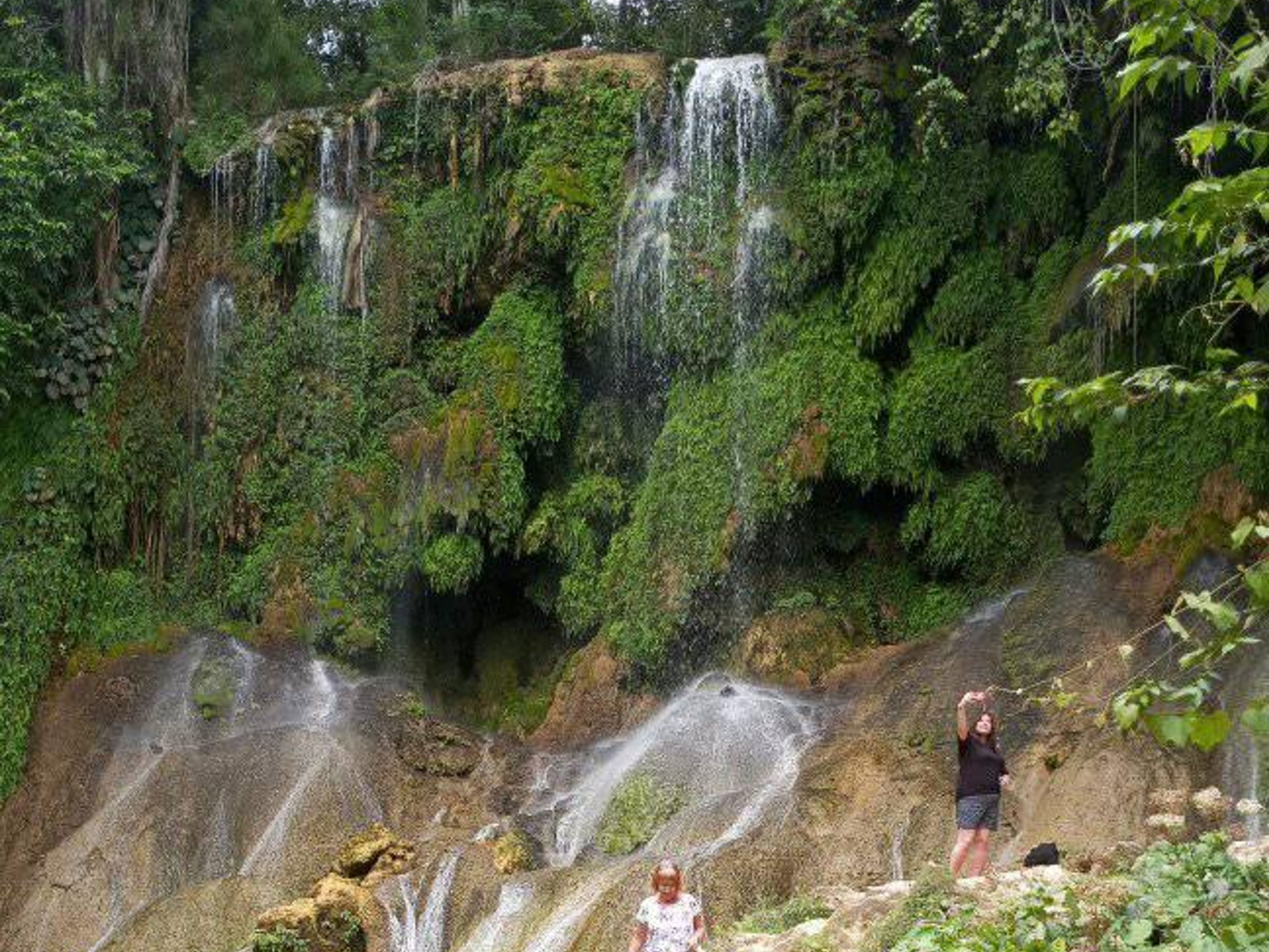 Tour "AVVENTURA NEL PARCO NATURALE DI EL NICHO". El Nicho Natural Park panoramic view, Cienfuegos. Cuba.