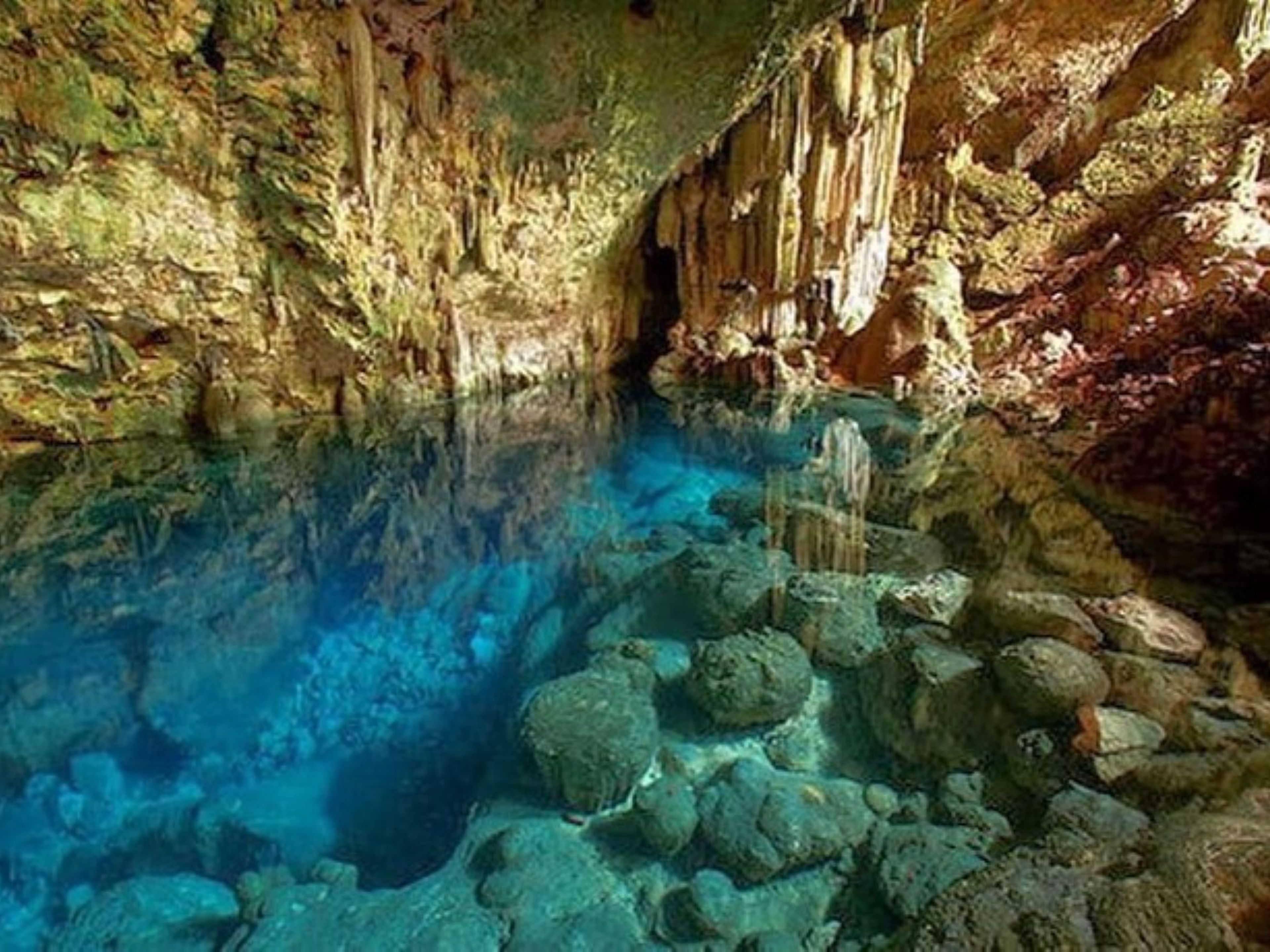 Excursão "CUEVAS DE BELLAMAR- CUEVAS DE SATURNO". Saturn Caves, Matanzas, Cuba
