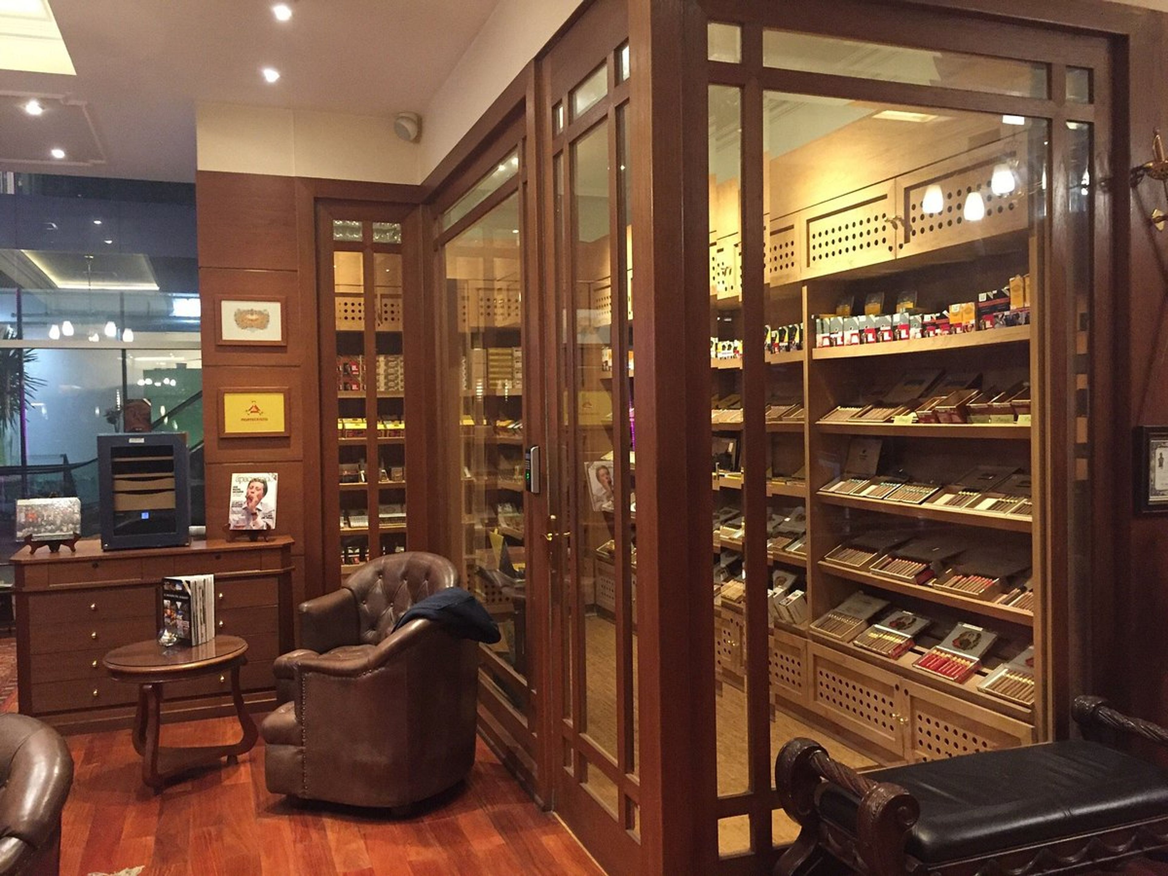 Excursión "MARIDAJE TABACO Y RON CASA DEL HABANO TIVOLI DE SANTIAGO DE CUBA". Casa del Habana TIVOLI, Santiago de Cuba, Cuba.