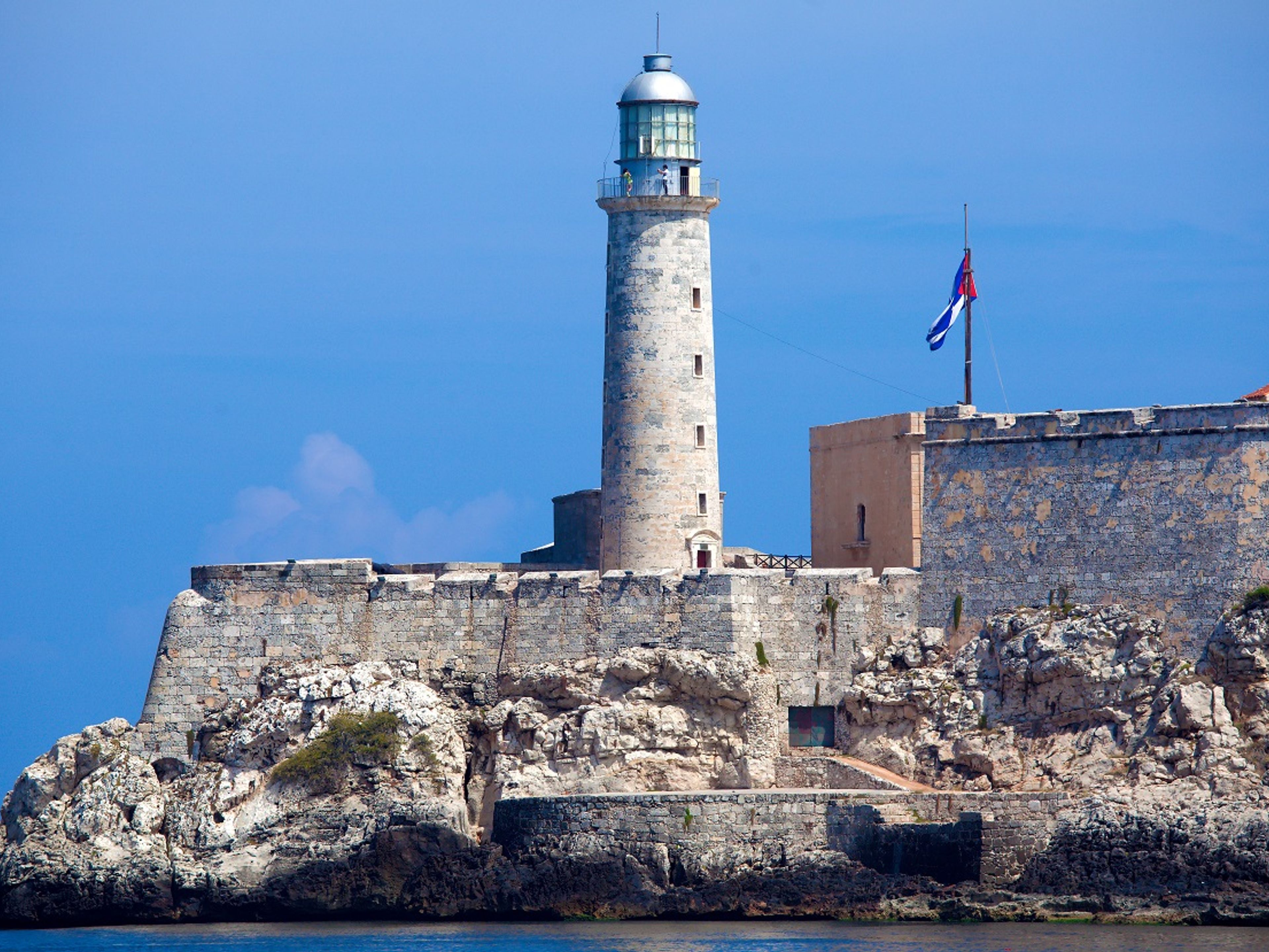 Tour "ANTEMURAL ET CLÉ DU NOUVEAU MONDE". Castle of Tres Reyes del Morro, Tour "Antemural and Key to the New World"