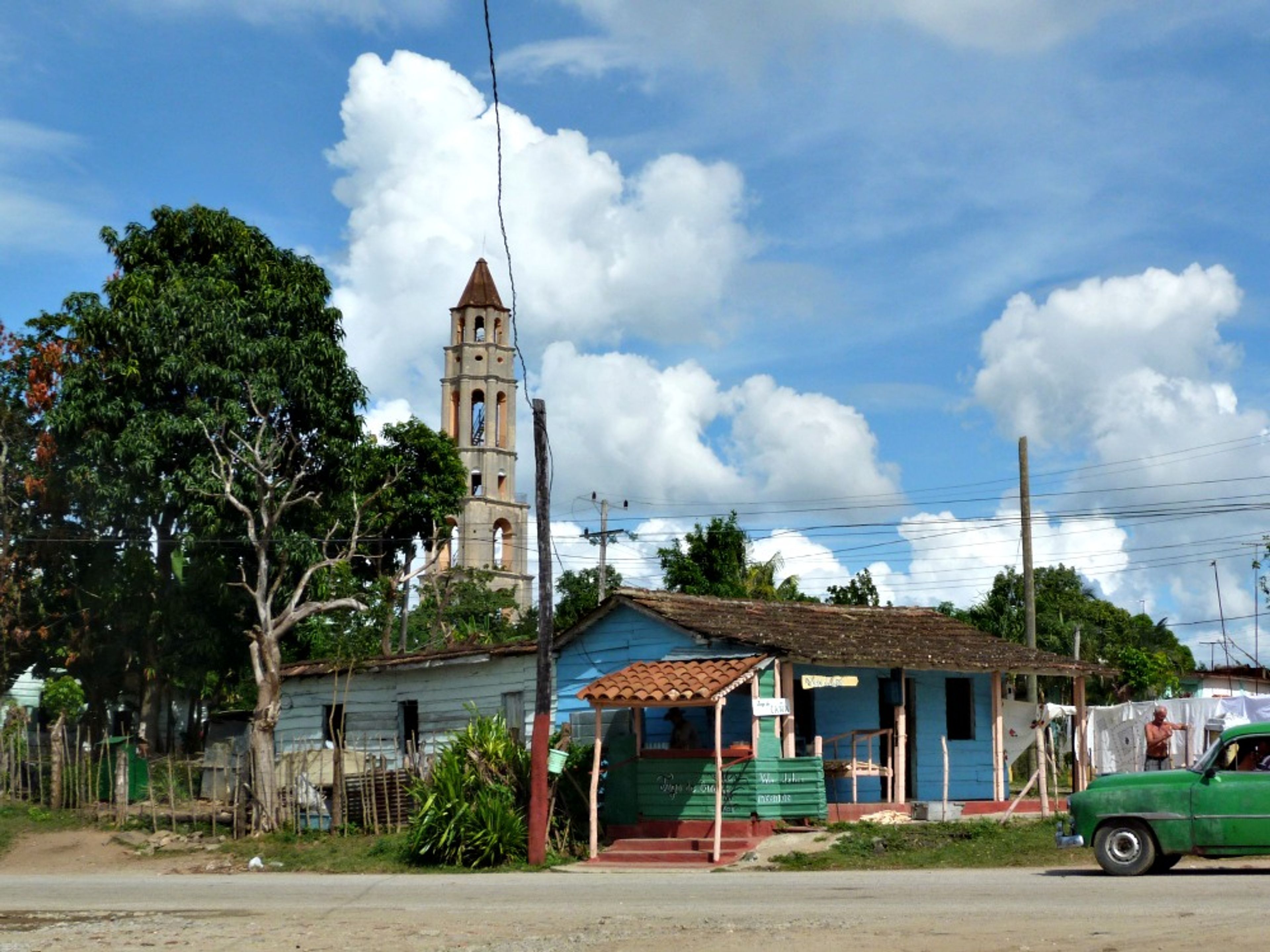 Tour “CITY TOURS PER LA VALLE DEI MULINI DA ZUCCHERO“. The Sugar Mills Valley Panoramic View, Trinidad, Sancti Spíritus, Cuba.