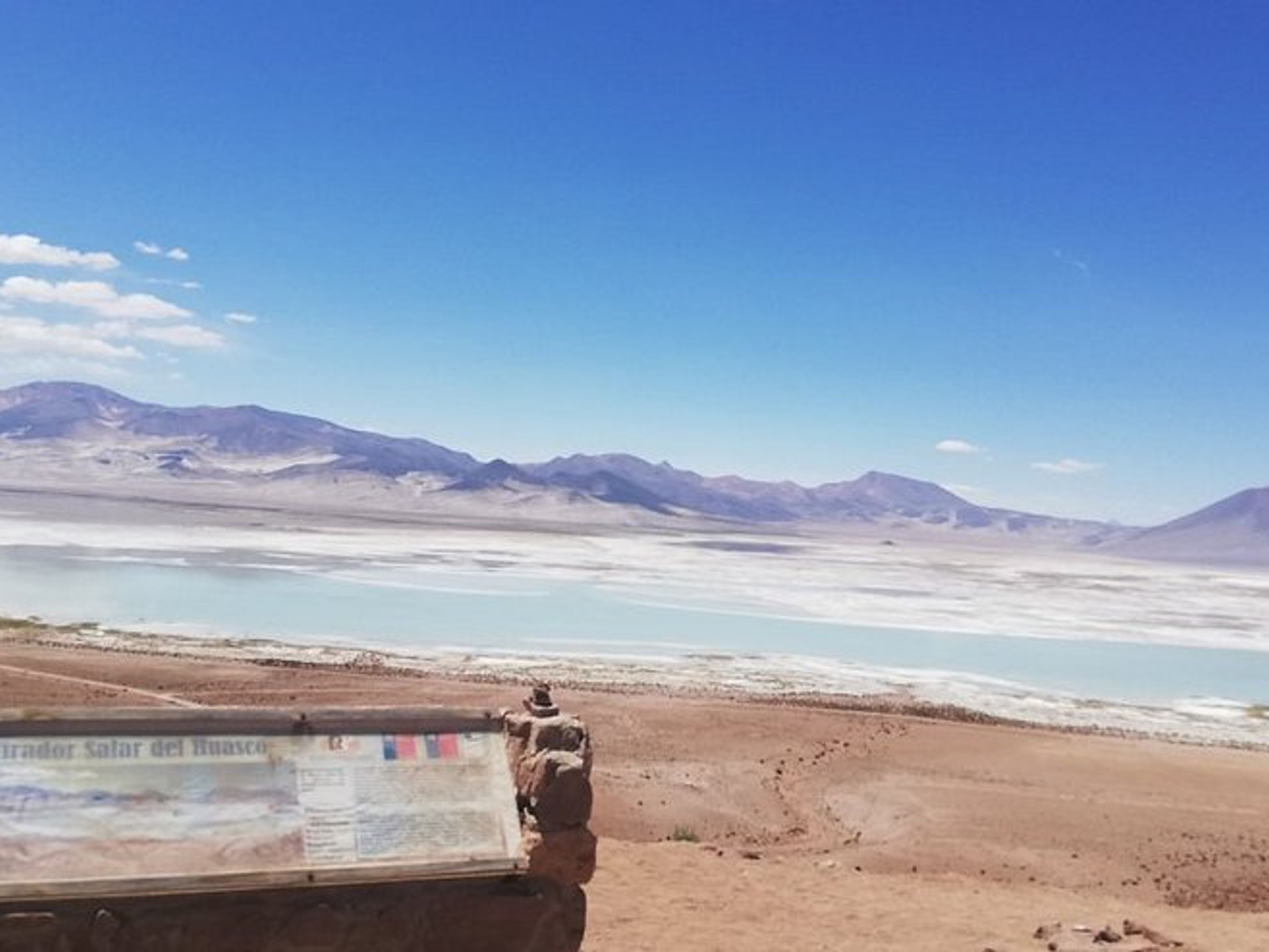 Tour ”SALAR DE HUASCO, SOURCES THERMALES DE LIRIMA ET L'OASIS DE PICA”. null