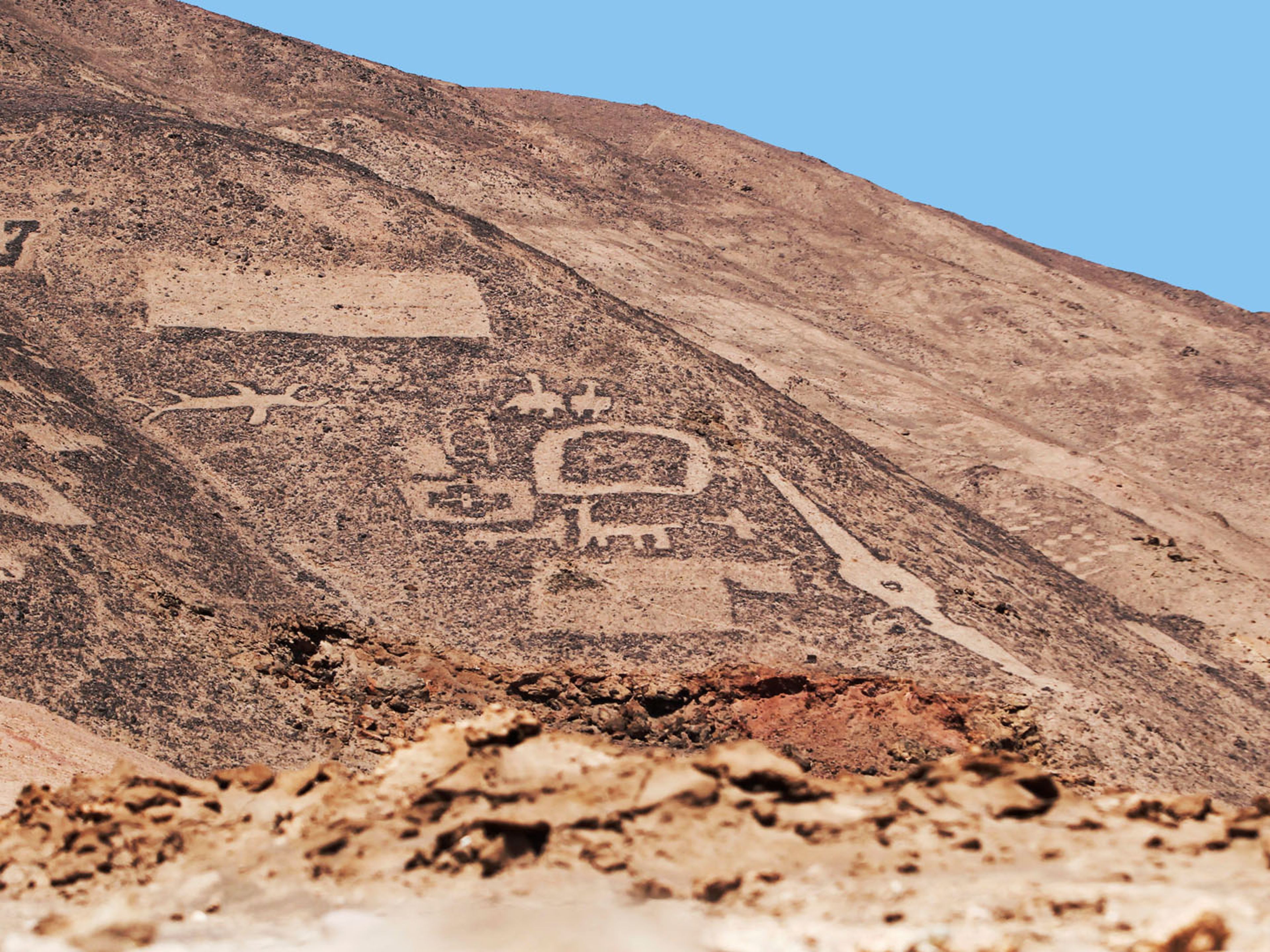 EXKURSION "GEMALTE GEOGLYPHEN UND HUMBERSTEIN". Geoglifos Pintados, “ Geoglyphs Pintados & Humberstone Town” TOUR