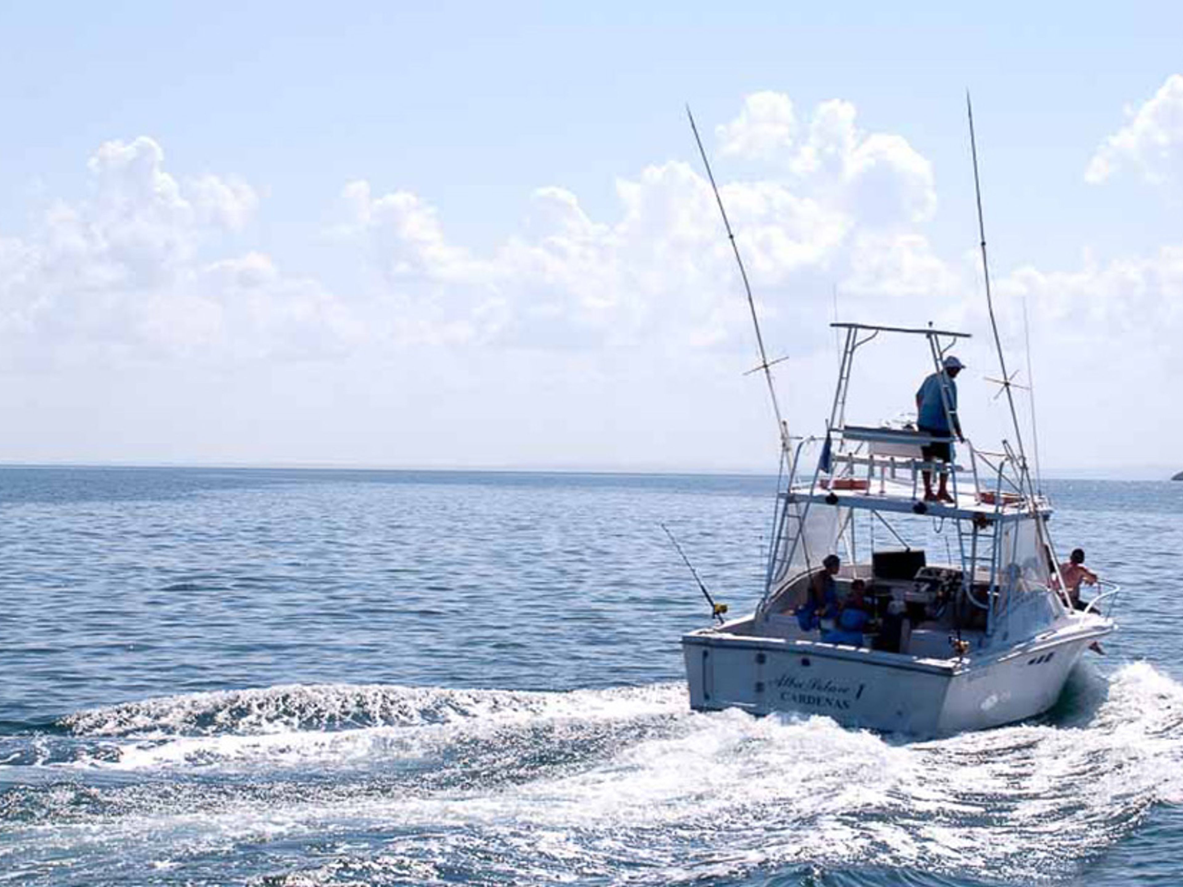 Tour "PESCA D'ALTURA A JARDINES DEL REY (CAYO COCO Y CAYO GUILLERMO)". “DEEP SEA FISHING IN JARDINES DEL REY (CAYO COCO Y CAYO GUILLERMO)“ Tour