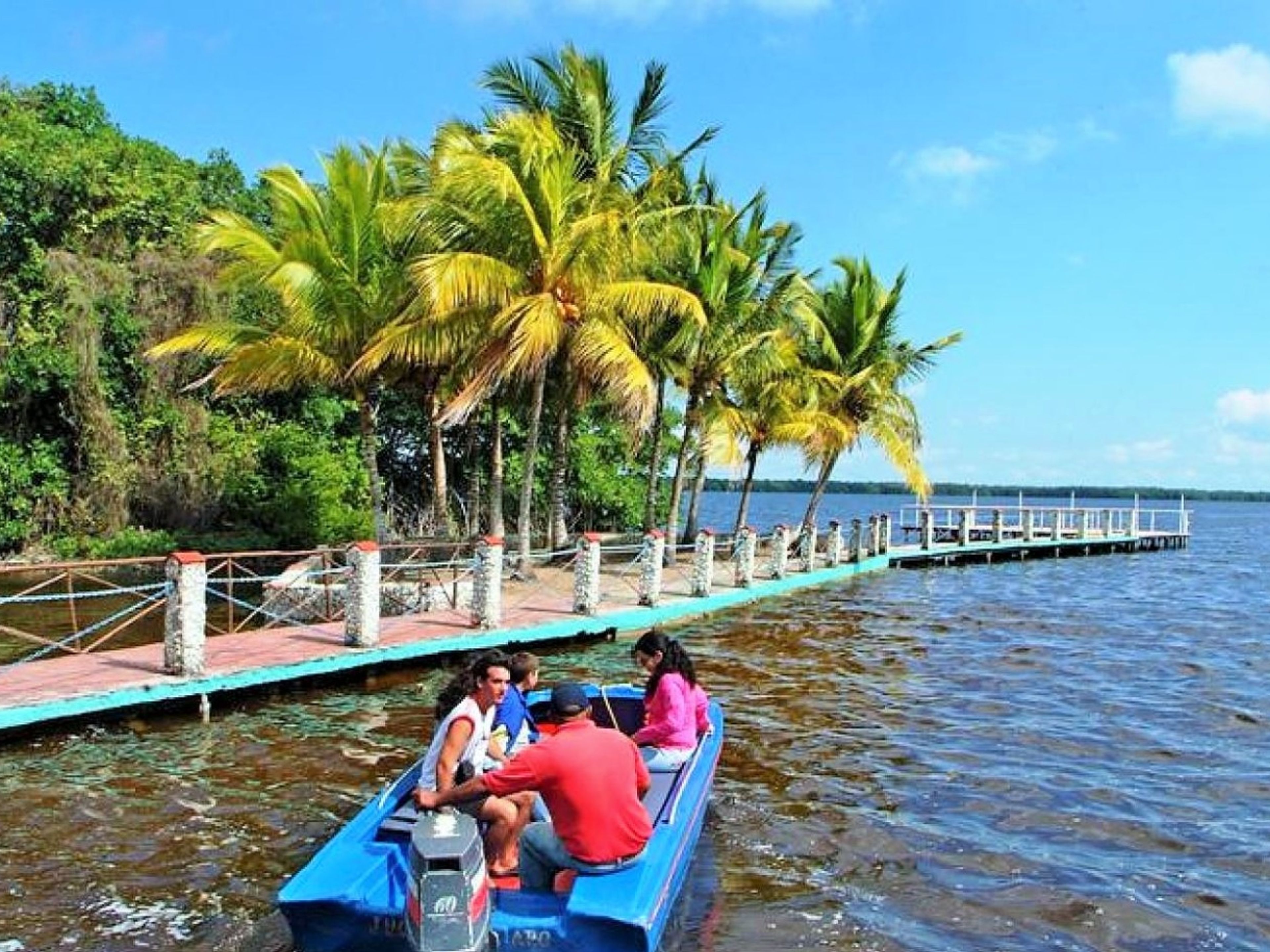 "EIN SPEKTAKULÄRER TAG IN CIEGO DE AVILA" Tour. La Redonda lagoon boat ride