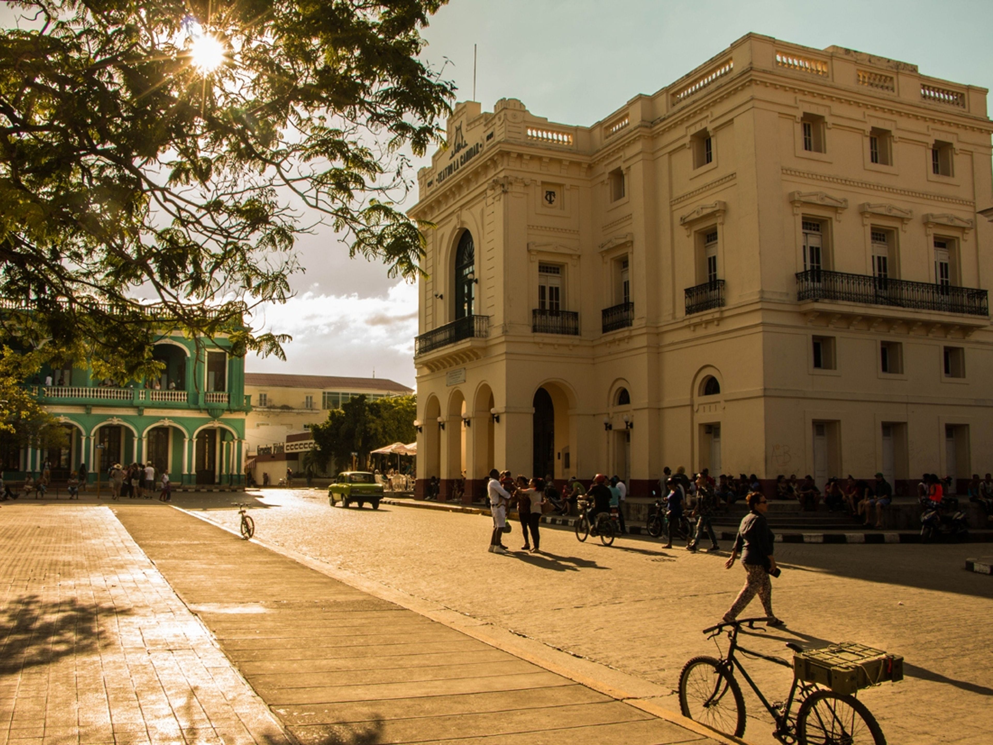 Тур "В САНТА КЛАРА". La Caridad theater panoramic view, Santa Clara, Villa Clara, Cuba.