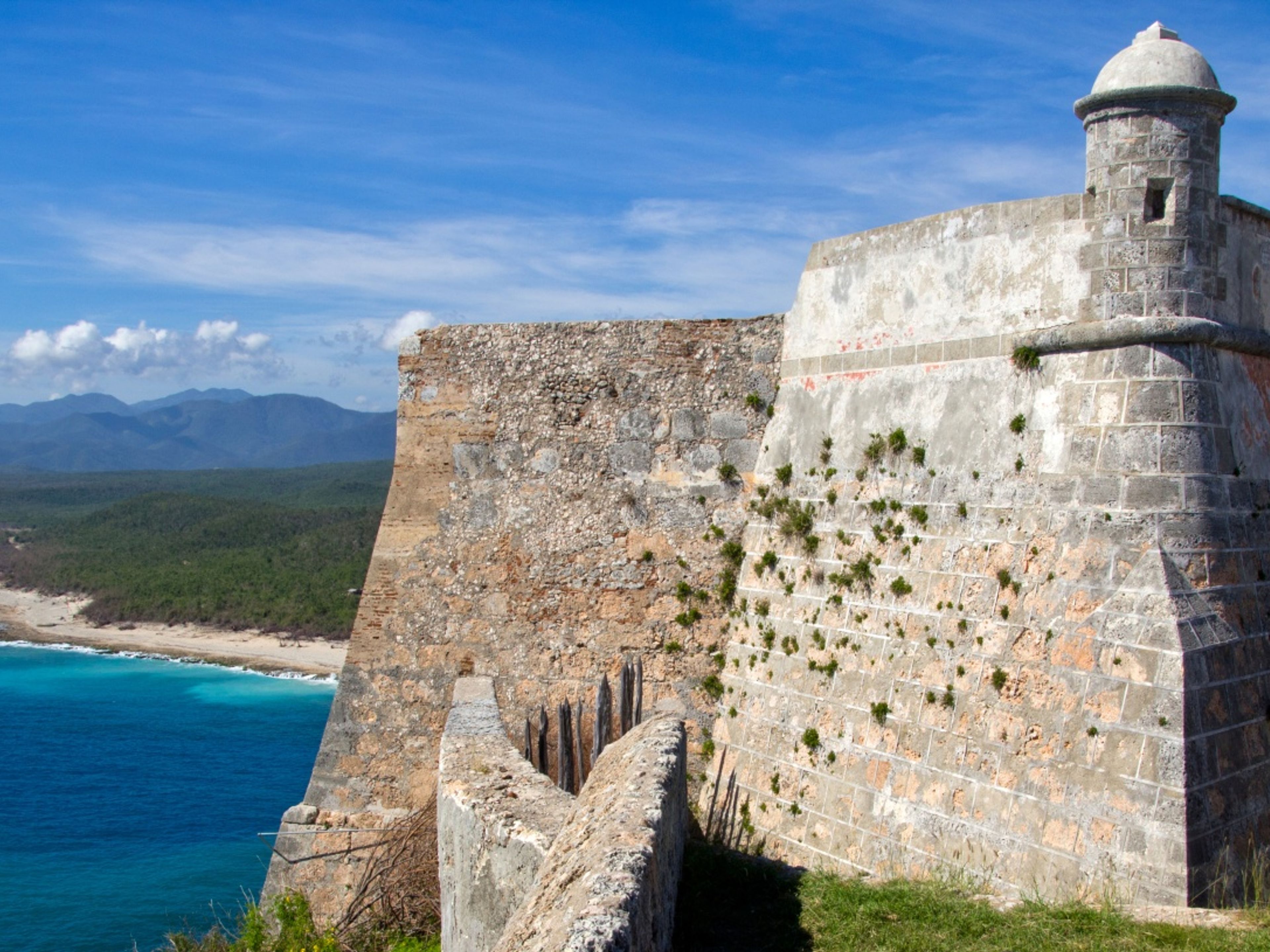 Excursión "SANTUARIO DEL COBRE + CASTILLO DEL MORRO + CAYO GRANMA". Morro, Santiago de Cuba