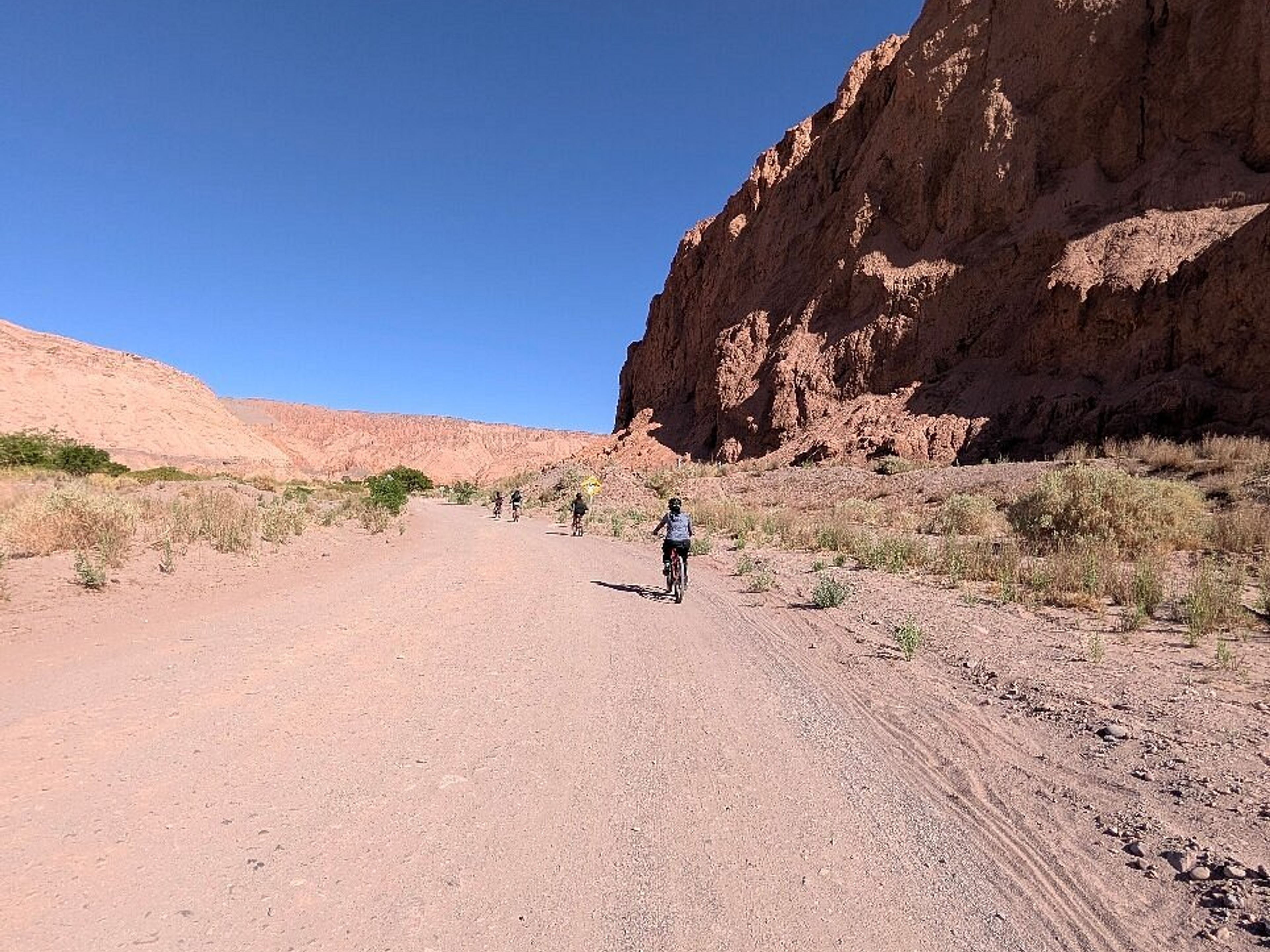 Tour PREMIUM "EXCURSION À VÉLO À LA GORGE DU DIABLE (GARGANTA DEL DIABLO)". "DEVIL’S THROAT (GARGANTA DEL DIABLO) BIKE TOUR" PREMIUM Tour, San Pedro de Atacama, Chile. 