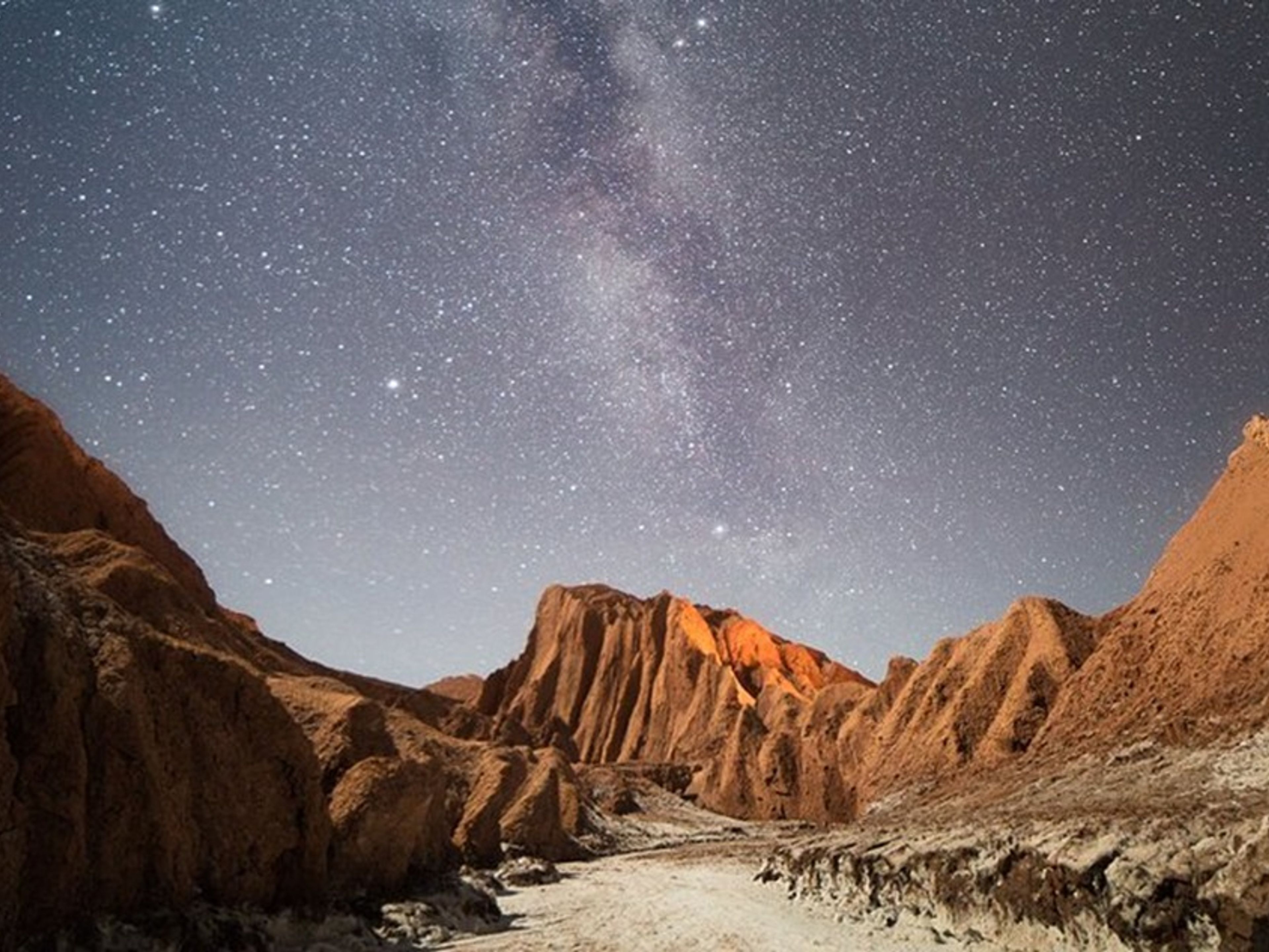 Tour "FEU ET ÉTOILES, ASTRONOMIE SCIENTIFIQUE, TRADITIONNELLE ET ANDINE". "FIRE AND STARS, SCIENTIFIC, TRADITIONAL AND ANDEAN ASTRONOMY" Tour, San pedro de Atacama, Chile.