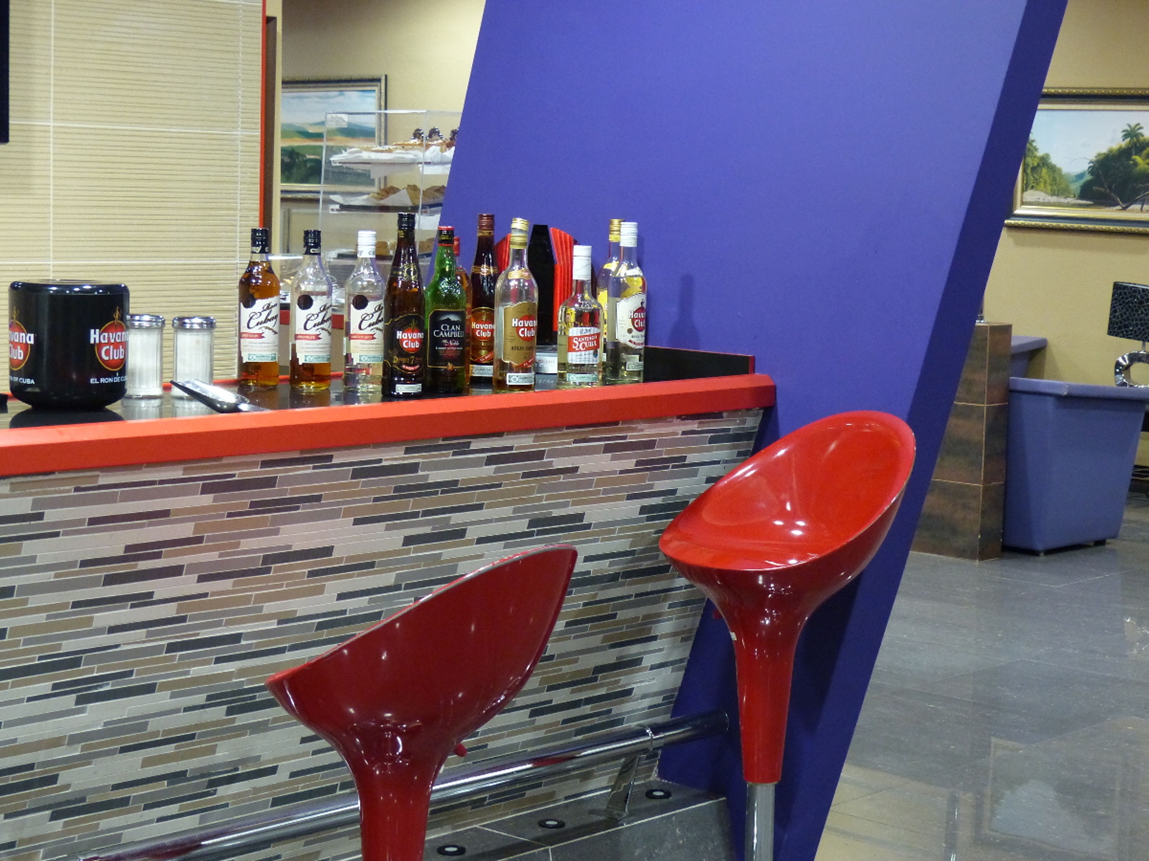 "SERVIZIO SALA VIP ALL'AEROPORTO INTERNAZIONALE JOSÉ MARTÍ DELL'AVANA, TERMINAL 3". VIP Lounge Service of the José Martí International Airport, Terminal 3