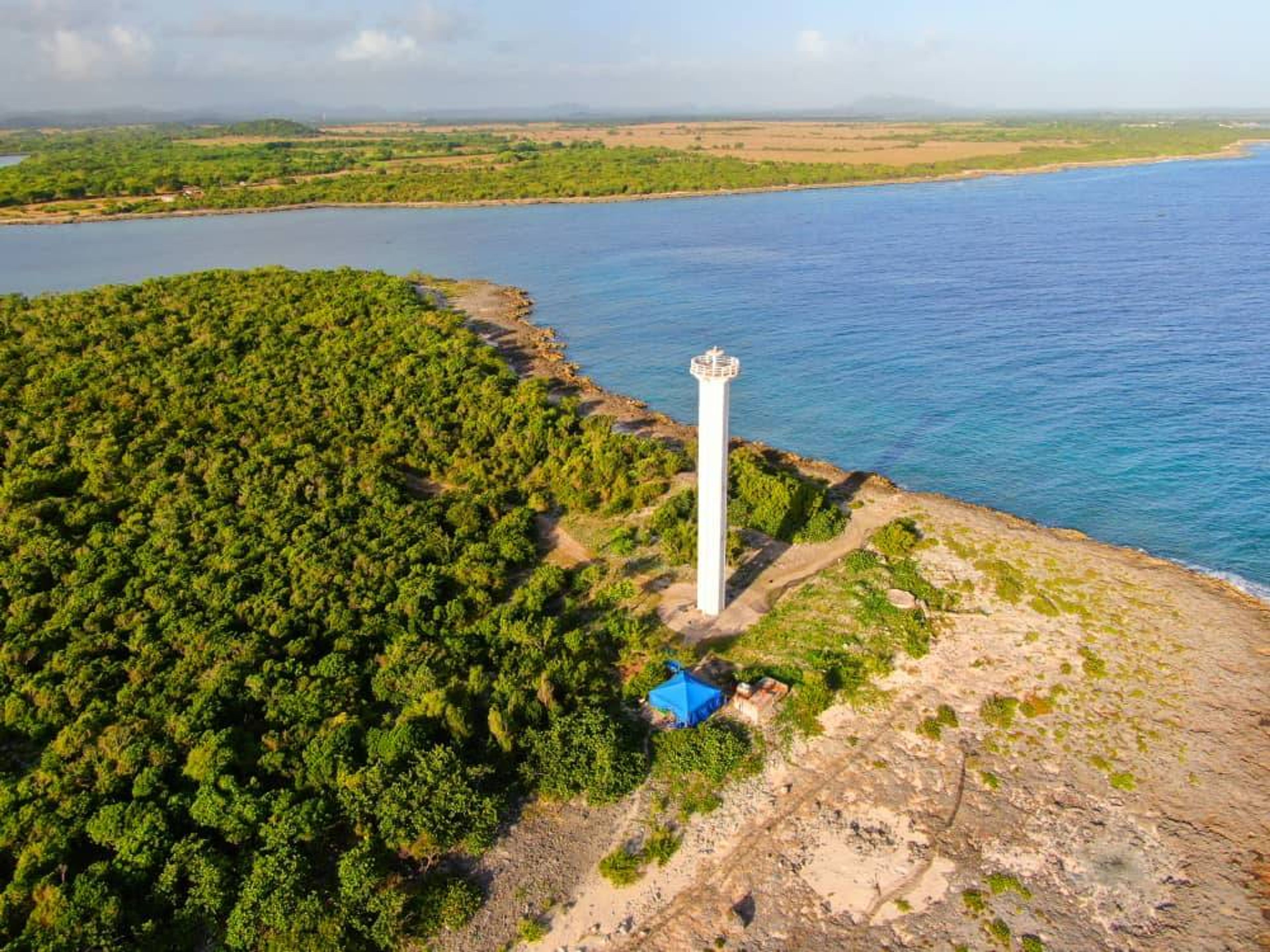 Tour "AVVENTURA MARINA". "MARINE ADVENTURE" Tour, Bahia de Vita, Holguín, Cuba.