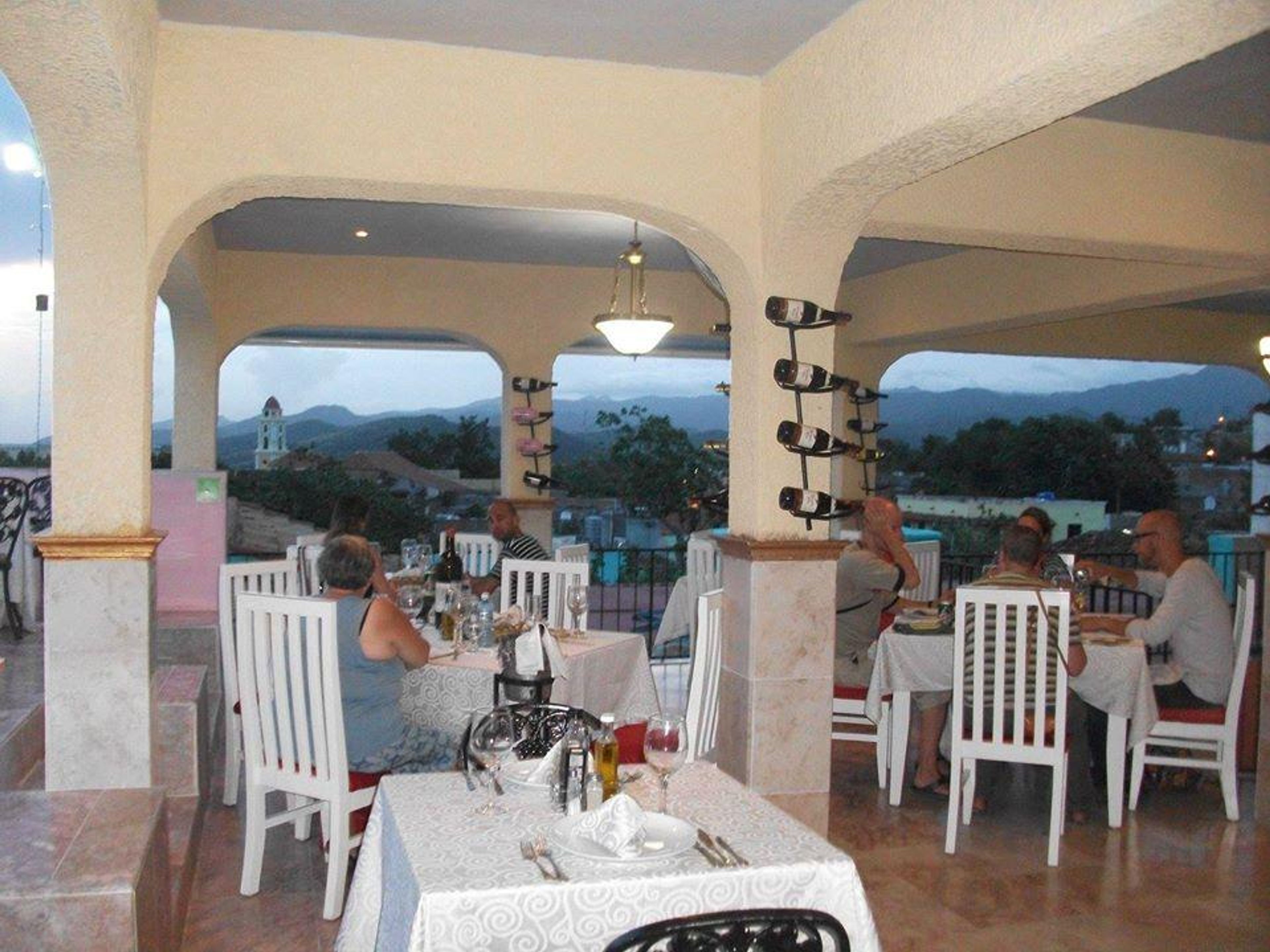 Excursão "Noite do Bar em Trinidad". Vista Gourmet restaurant, Trinidad City