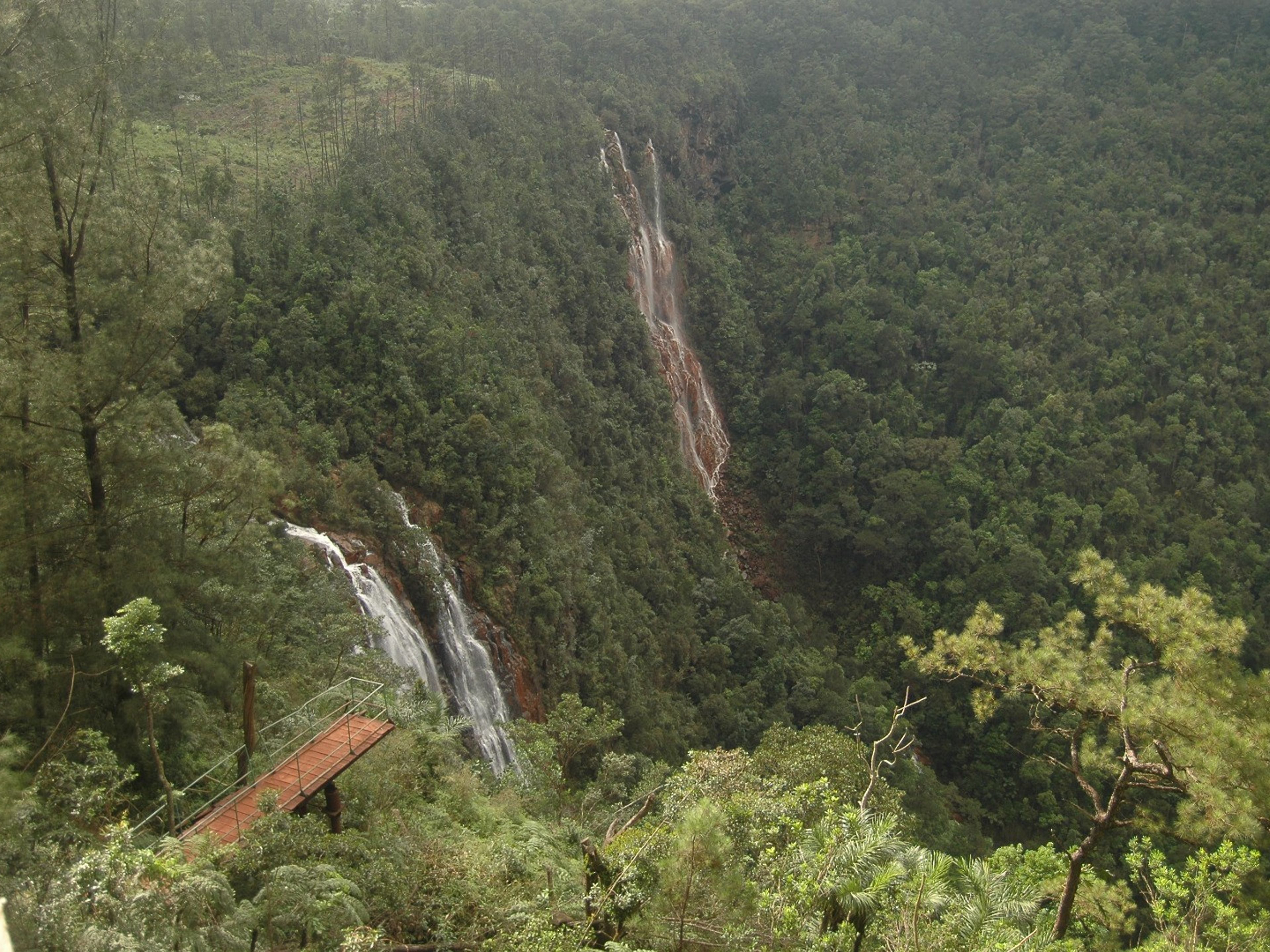 Джип-сафари "АЛЬПИНИСТСКИЕ ПРИКЛЮЧЕНИЯ И ИСТОРИЯ". El Guayabo water falls, La Mensura National Park, Pinares de Mayarí