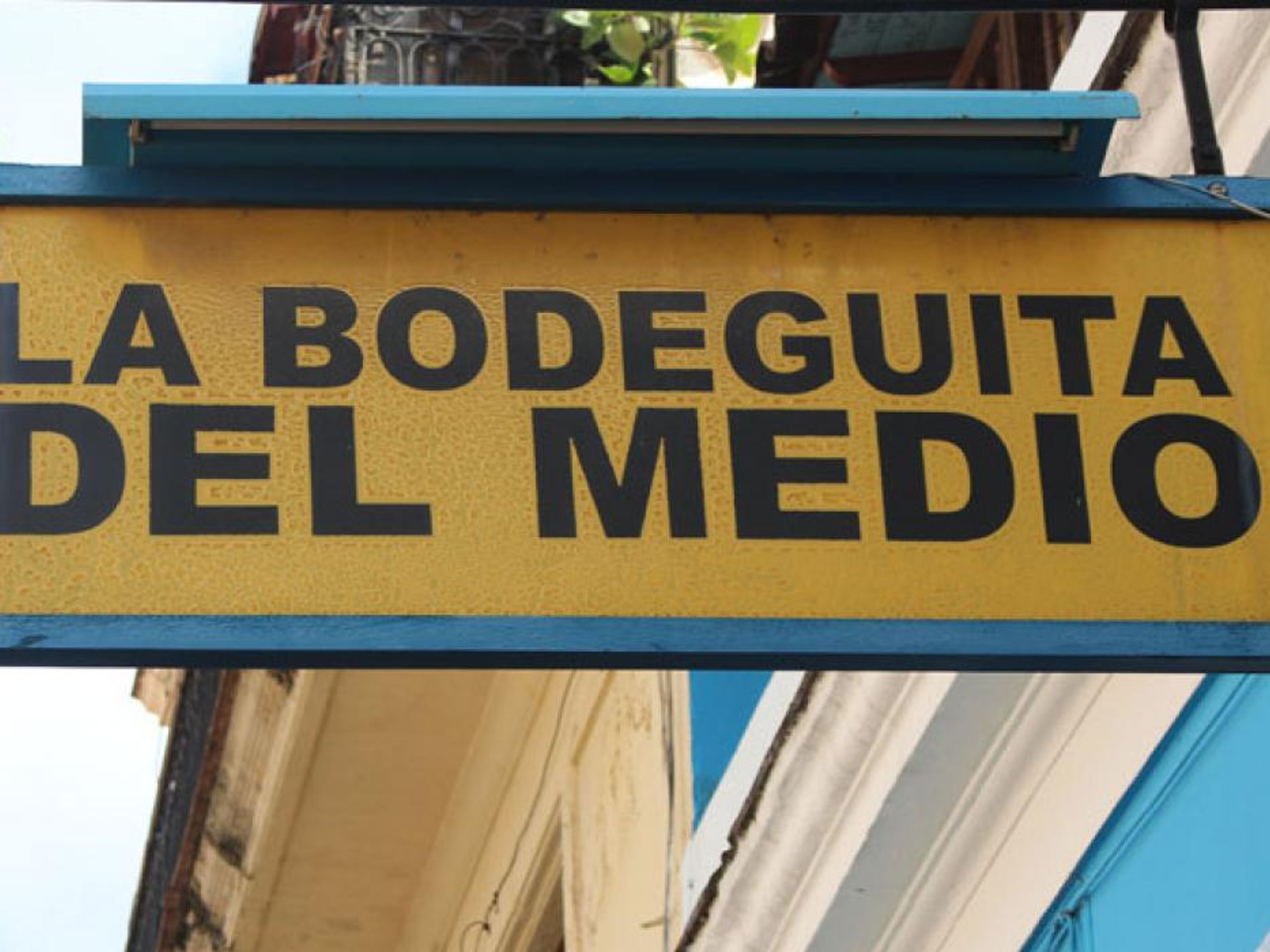 Tour "L'AVANA COLONIALE E STORICA". La Bodeguita del Medio, Tour "Colonial Havana"