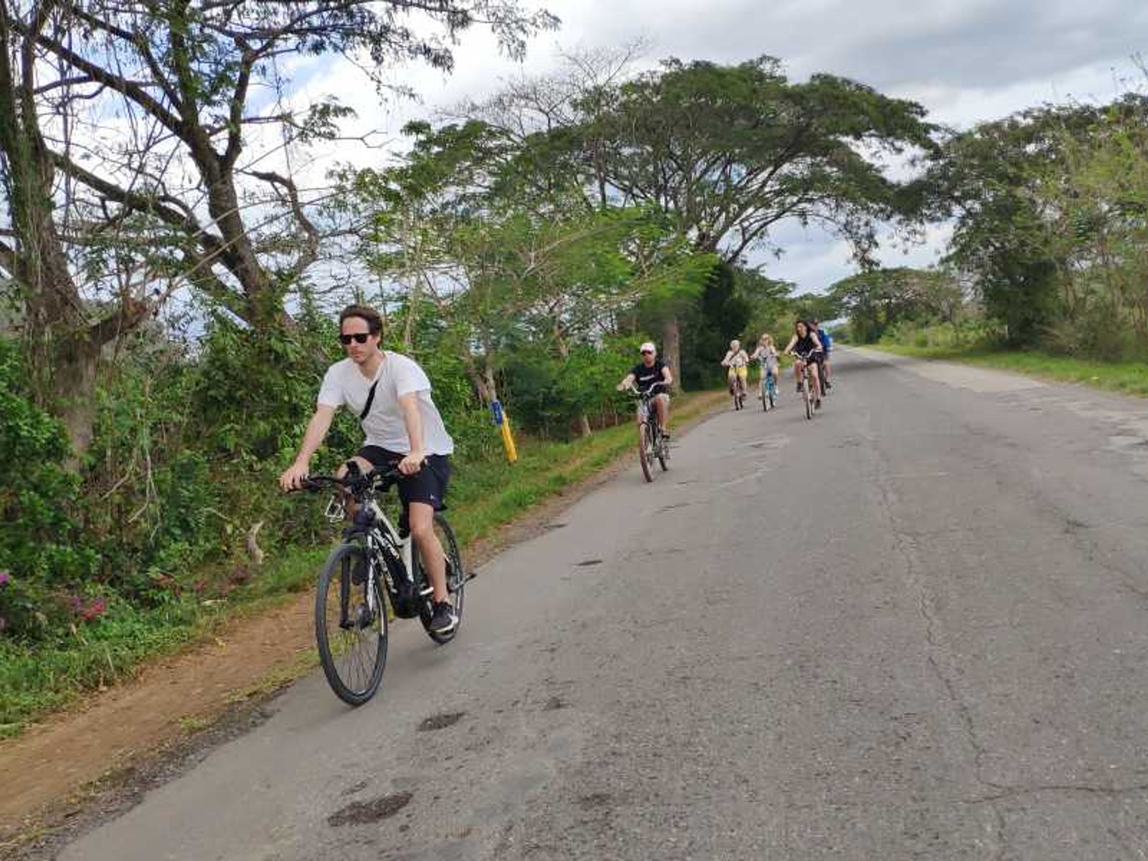 "Fahrrad + Seilbahn im Viñales-Tal" Tour