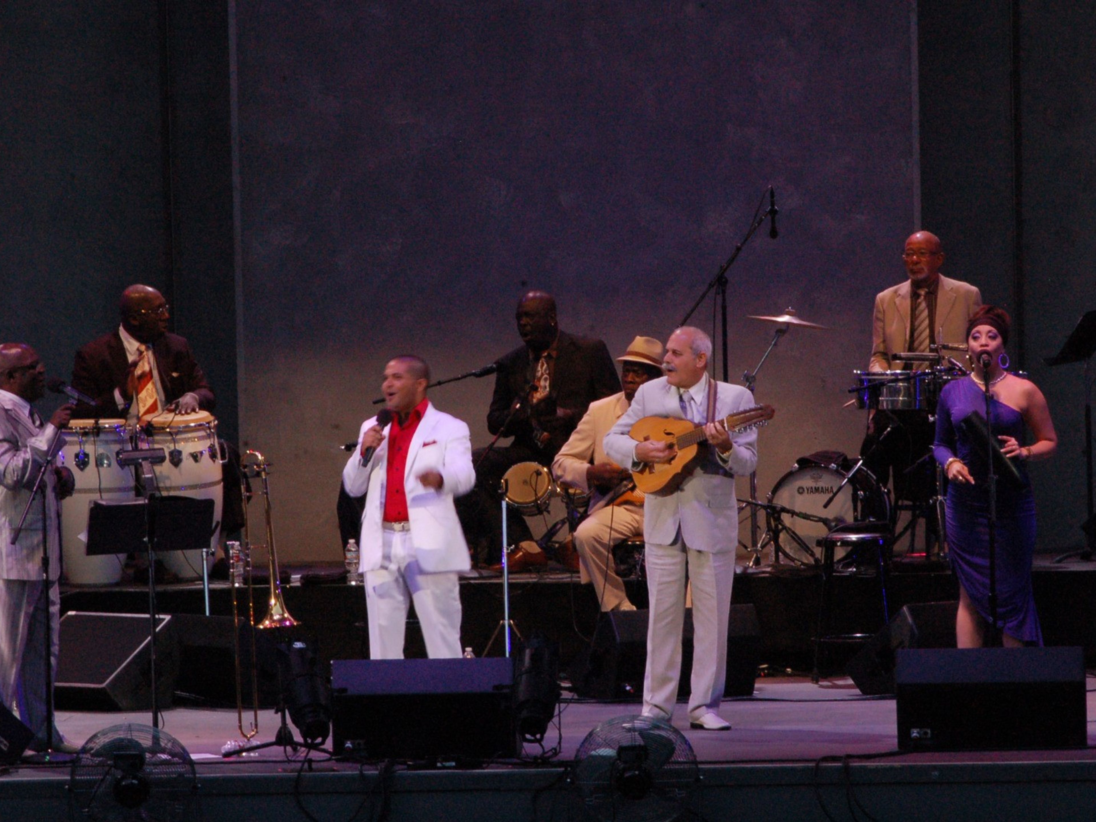 Tour "CONCERTO DI MUSICA TRADIZIONALE CUBANA, SALA 1930, HOTEL NACIONAL DE CUBA". Traditional Cuban Music Concert