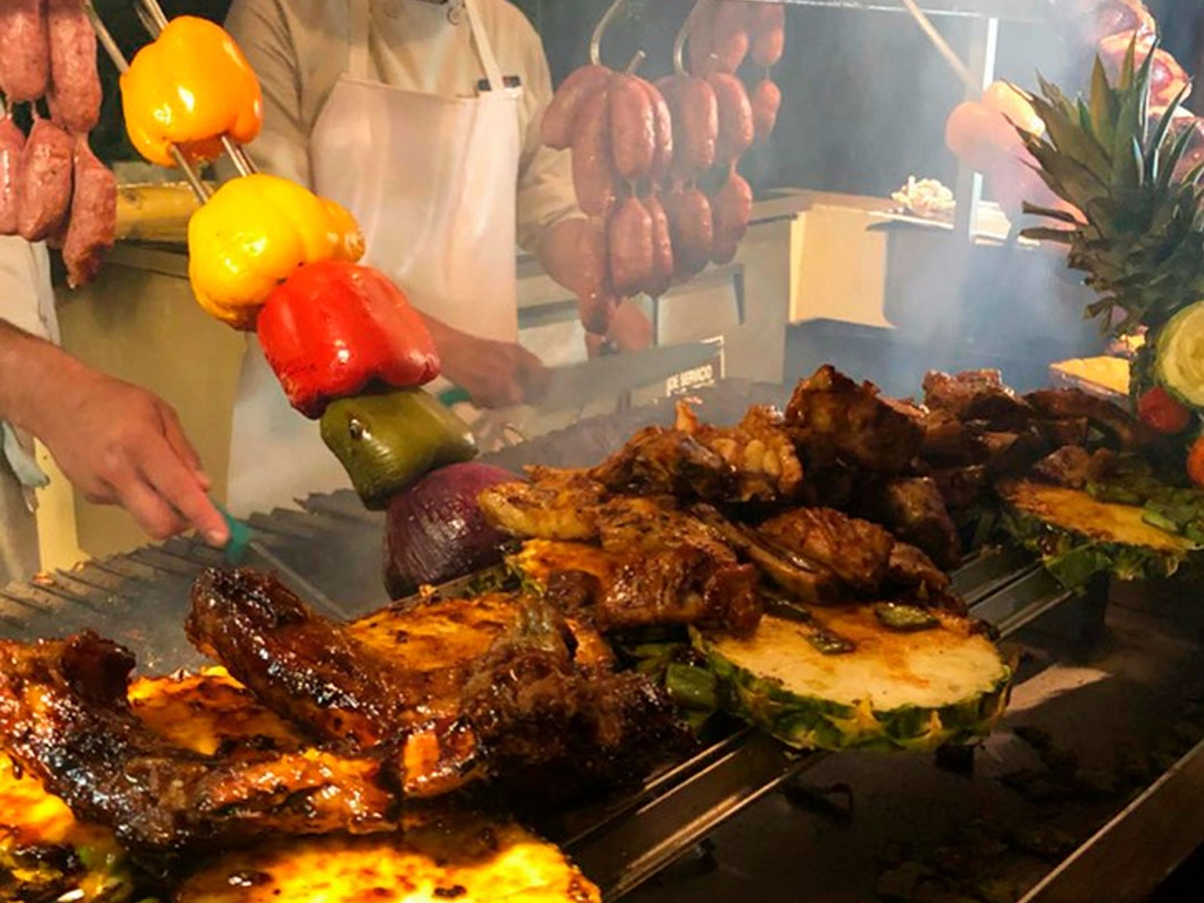 Tour "Xplor Fuego". Delicious buffet, icons of the Yucatecan culinary culture in Xplor, Playa del Carmen. Mexico.