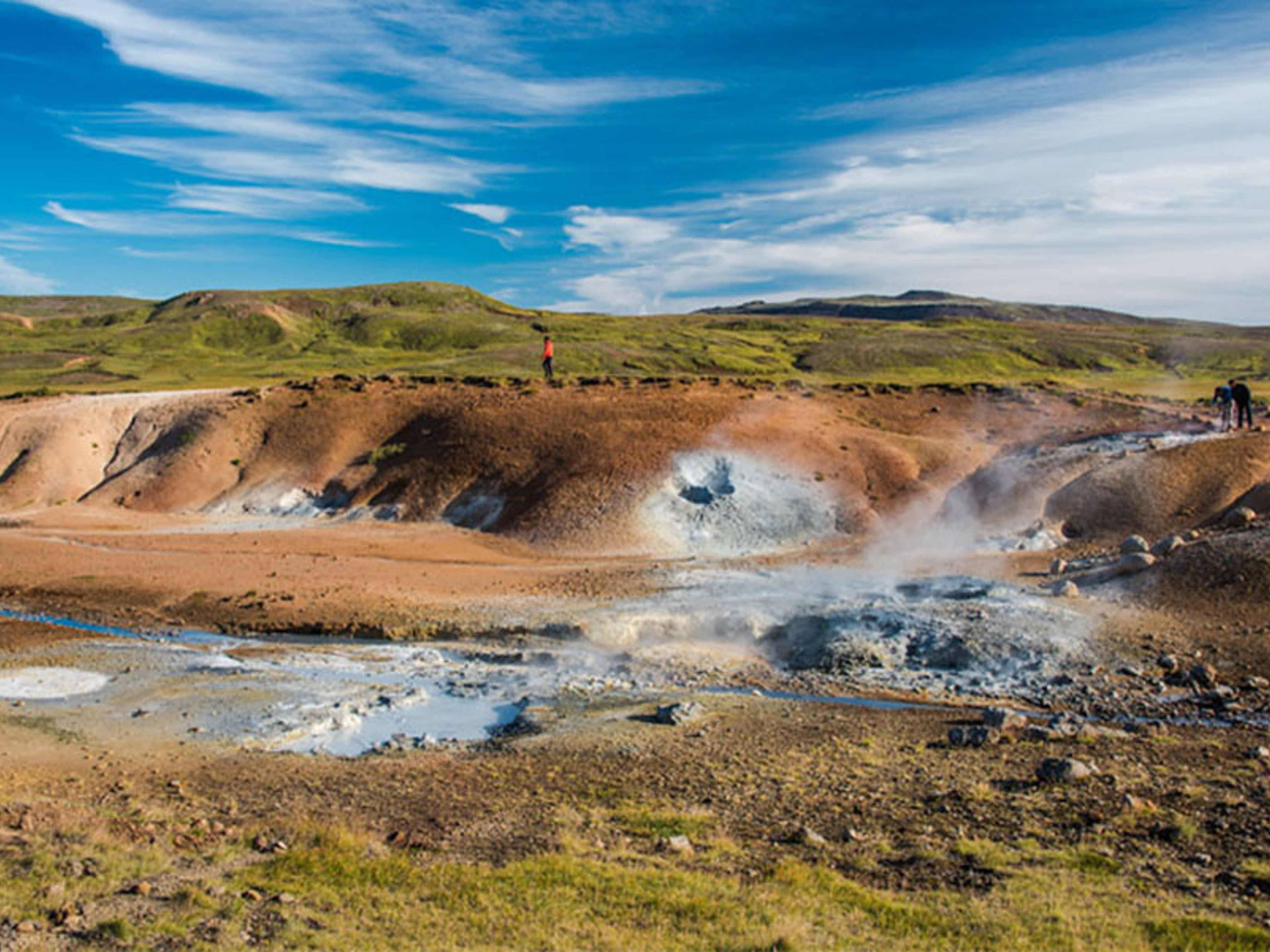 Excursión privada "PENÍNSULA DE REYKJANES". Seltun Geothermal area panoramic view, Reykjanes Peninsula, Iceland.