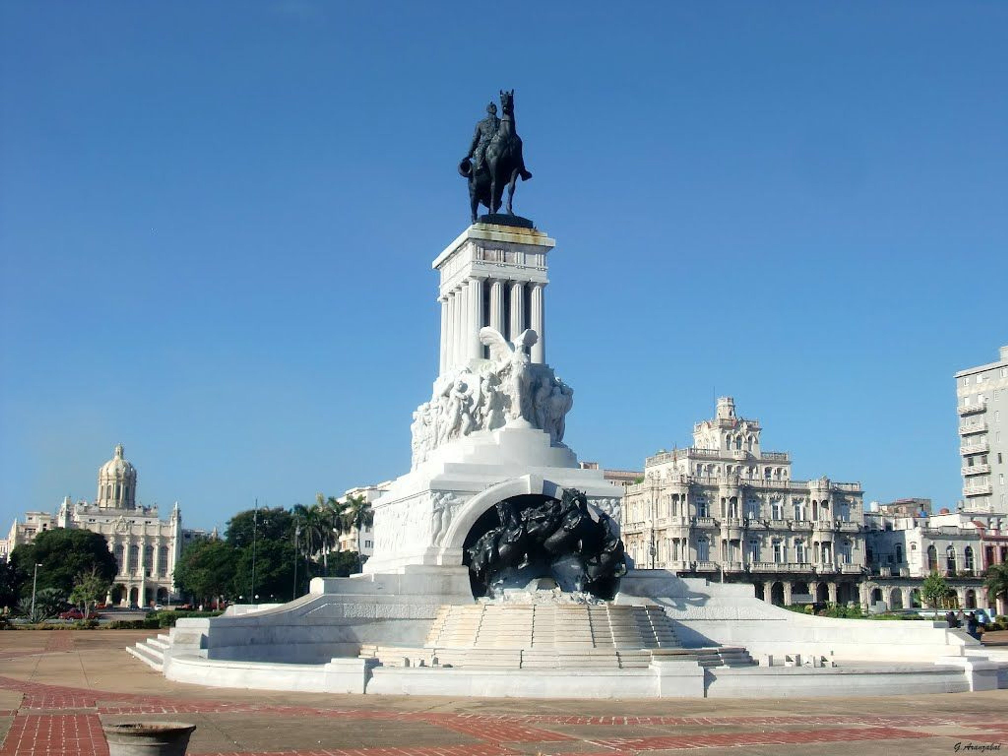 Rundgang "Skulpturale Havanna". Máximo Gómez monument, Sculptural Havana tour