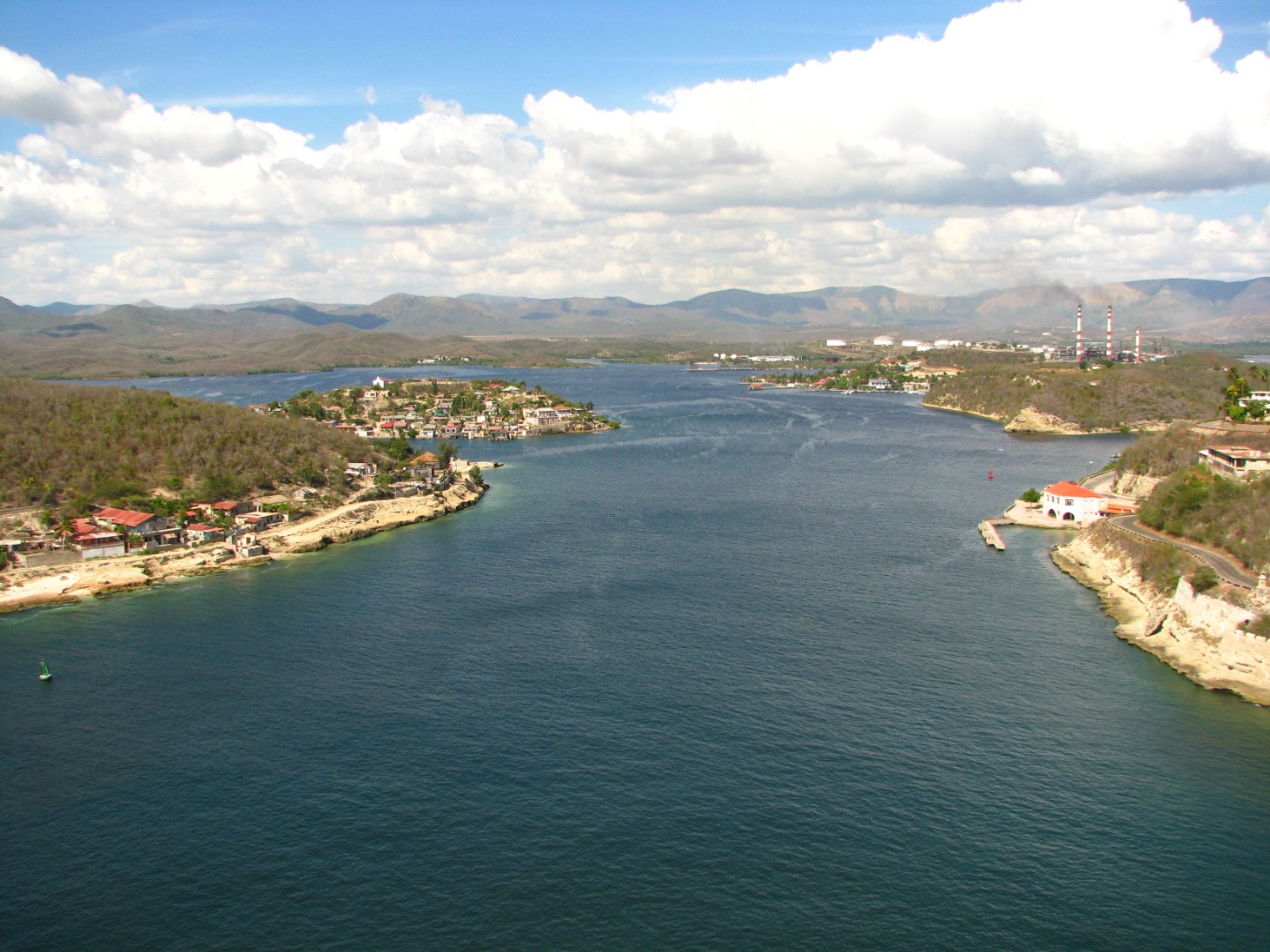 Mergulho em Naufrágios da Guerra Hispano - Cubana e Norte Americana de 1898."NAVIO CARVOEIRO USS MERRIMAC".. Panoramic view of the beautiful of Santiago de Cuba bay, the site of the sinking of the USS Merrimac. Cuba.