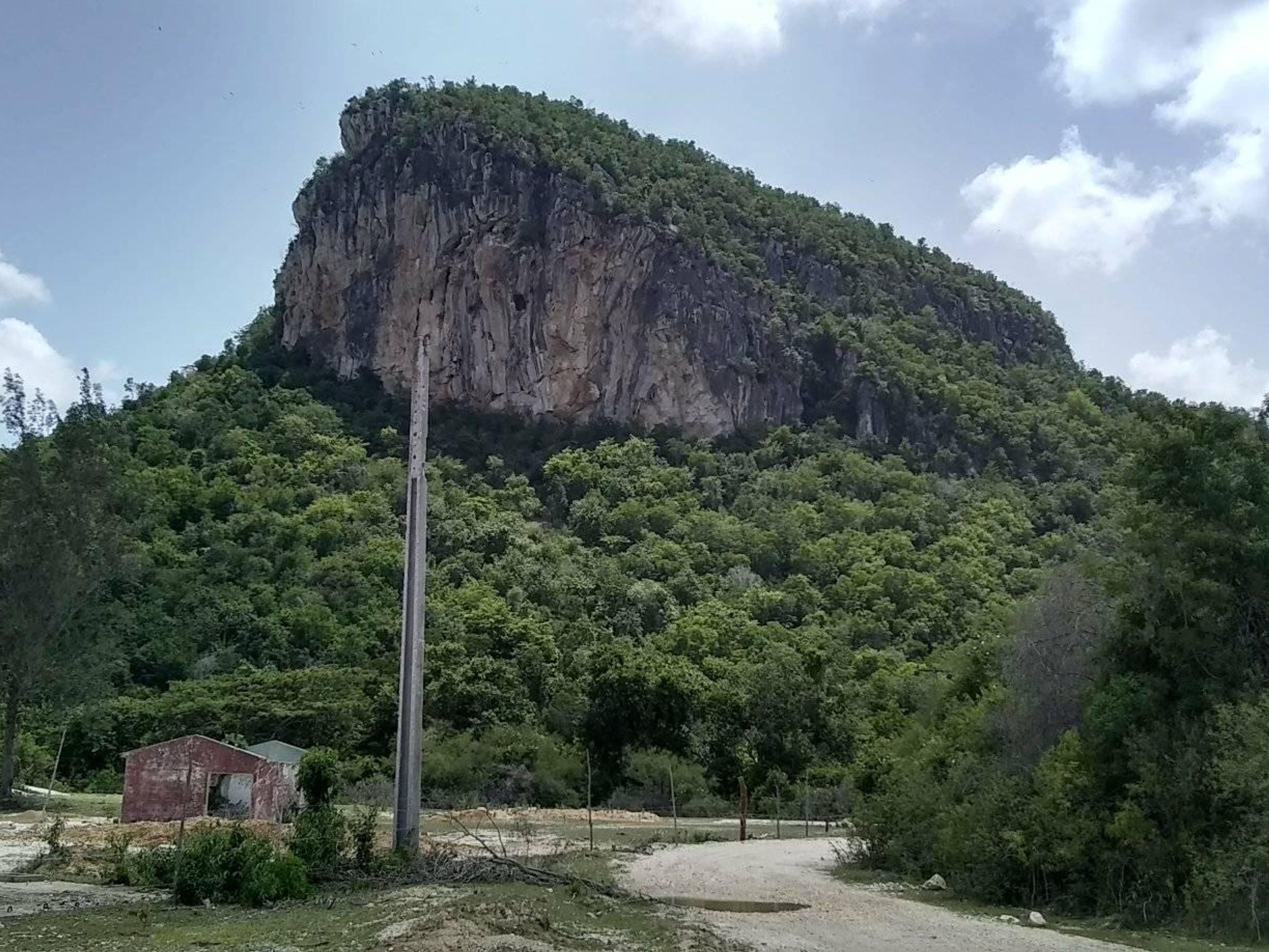 Jeep Safari "CAMINO A RÍO DE MARES". Cerro Yabazón panoramic view, Holguín, Cuba.