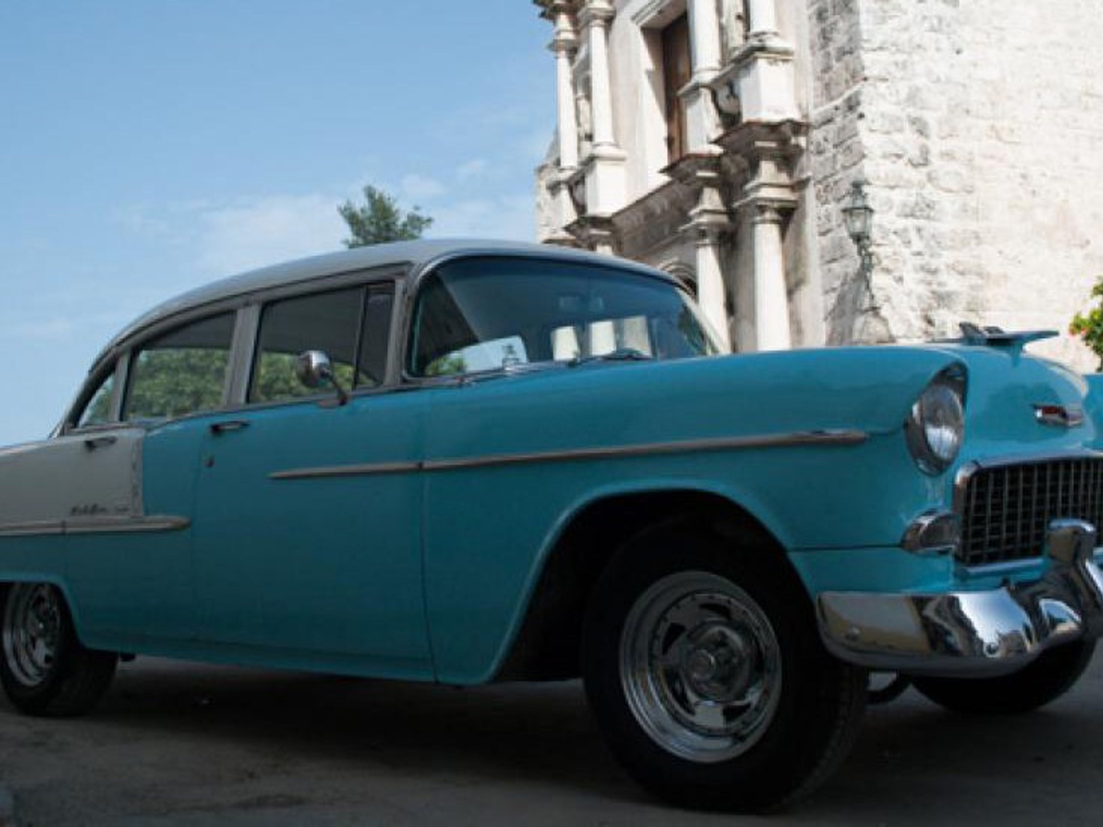 Excursión privada “SANTA CLARA  - REMEDIOS EN AUTOS CLÁSICOS AMERICANOS (TECHO DURO)"