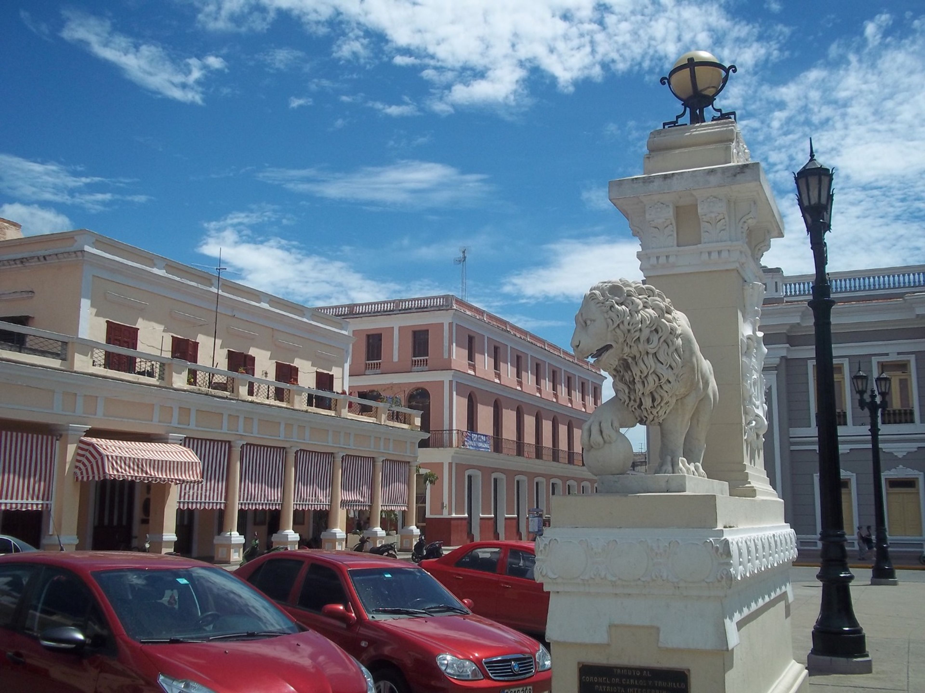 Jeep Safari "UNE VILLE, CIENFUEGOS". The José Martí central park panoramic view, Cienfuegos, Cuba.