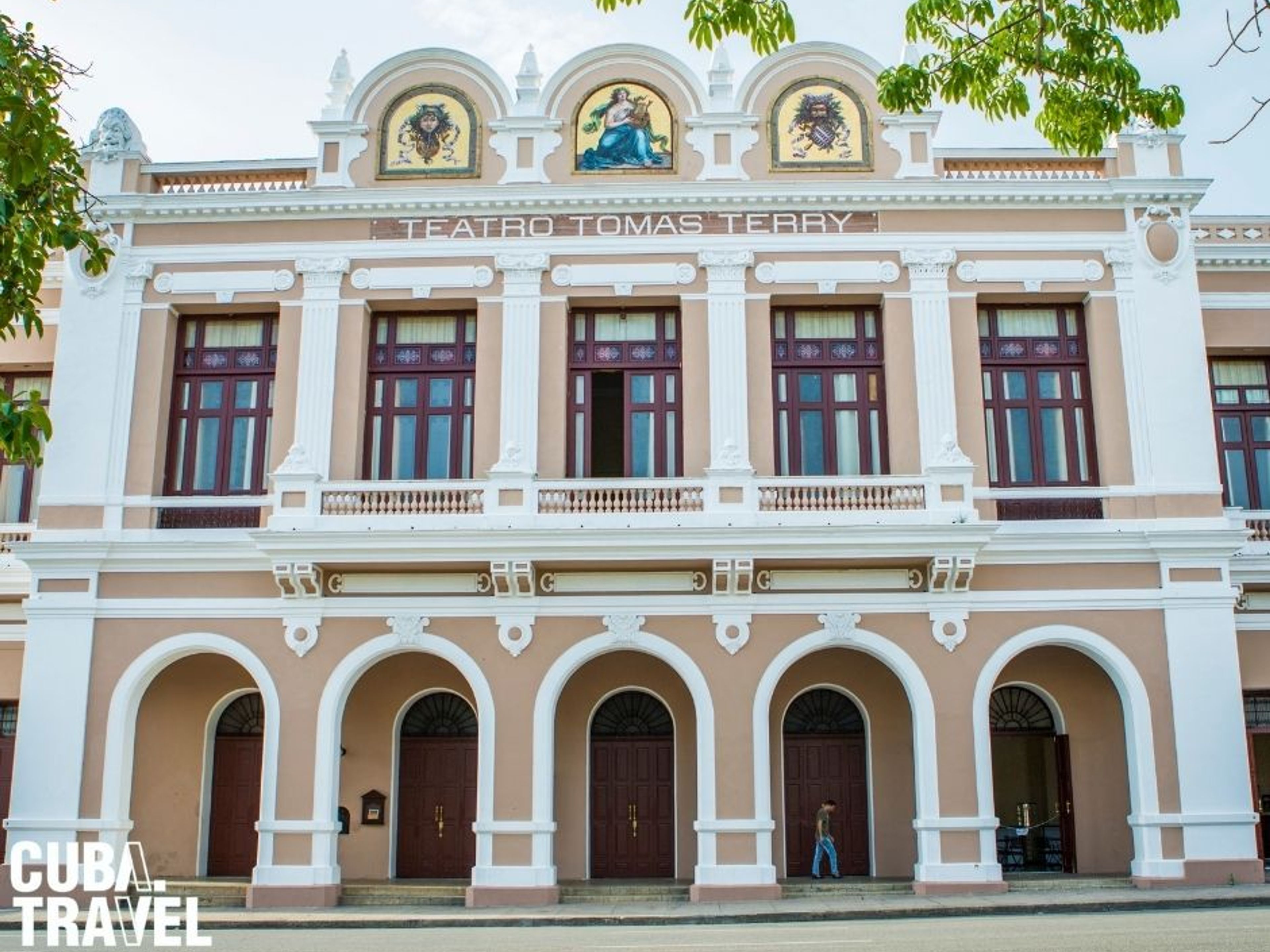 Jeep Safari "UNE VILLE, CIENFUEGOS". The Tomas Terry theater panoramic view, Cienfuegos, Cuba.