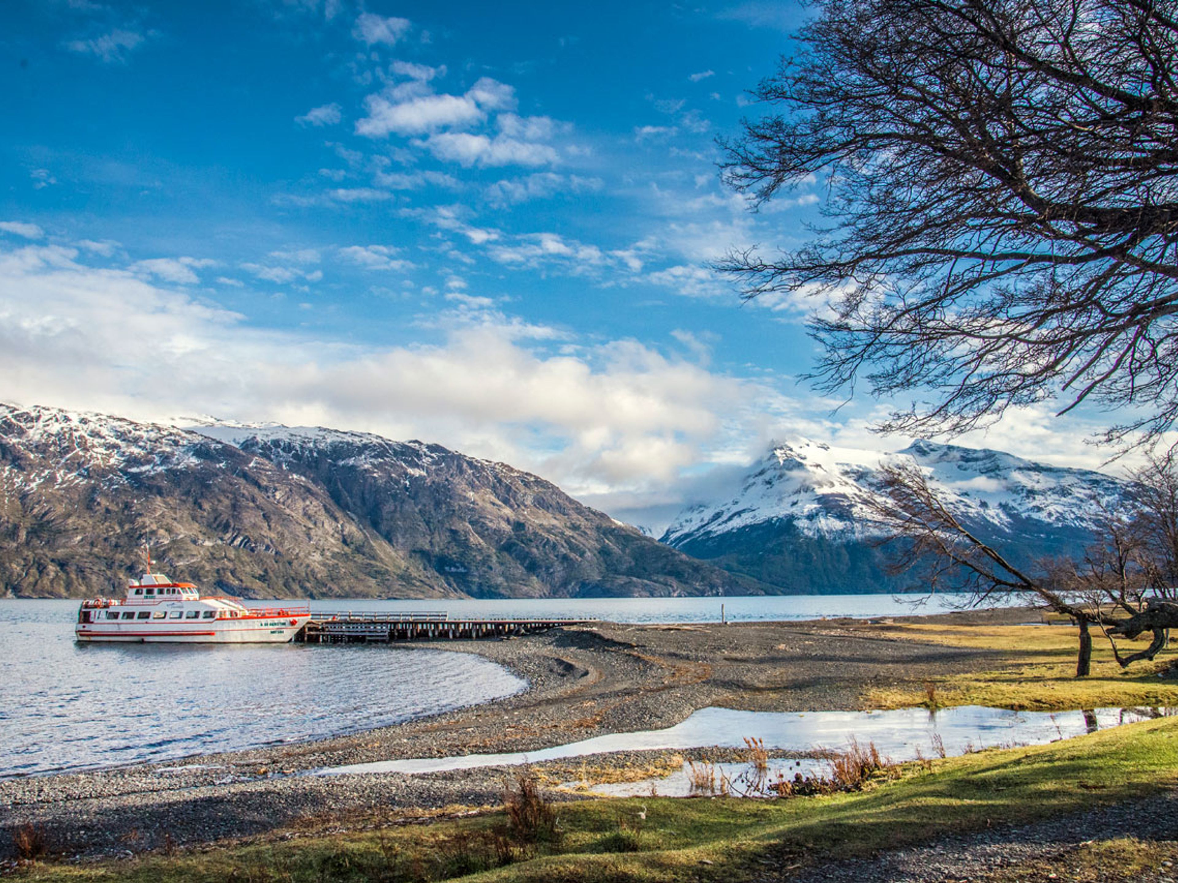 EXCURSIÓN “NAVEGACIÓN GLACIARES BALMACEDA Y SERRANO”.