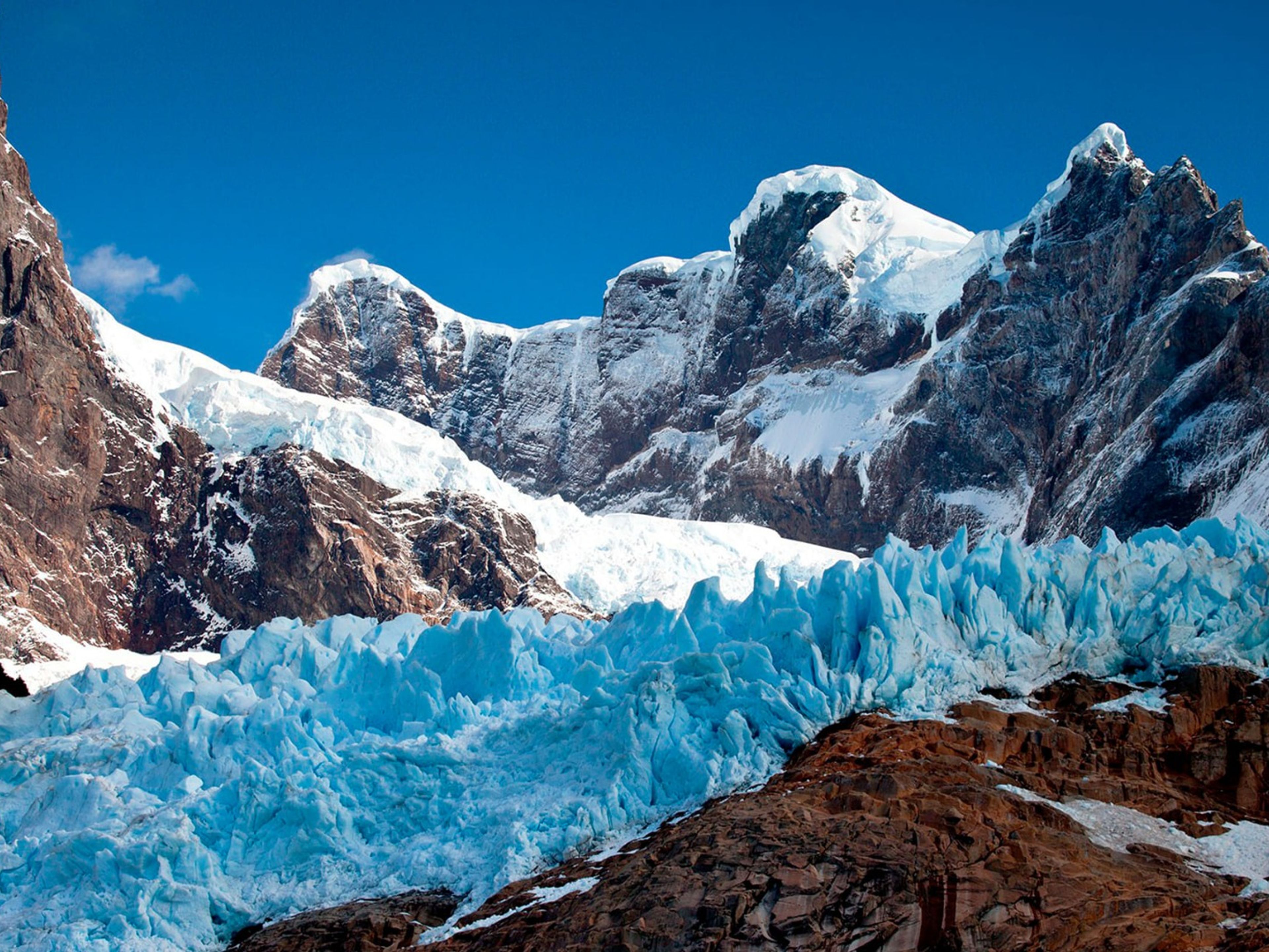 EXCURSIÓN “NAVEGACIÓN GLACIARES BALMACEDA Y SERRANO”.. null