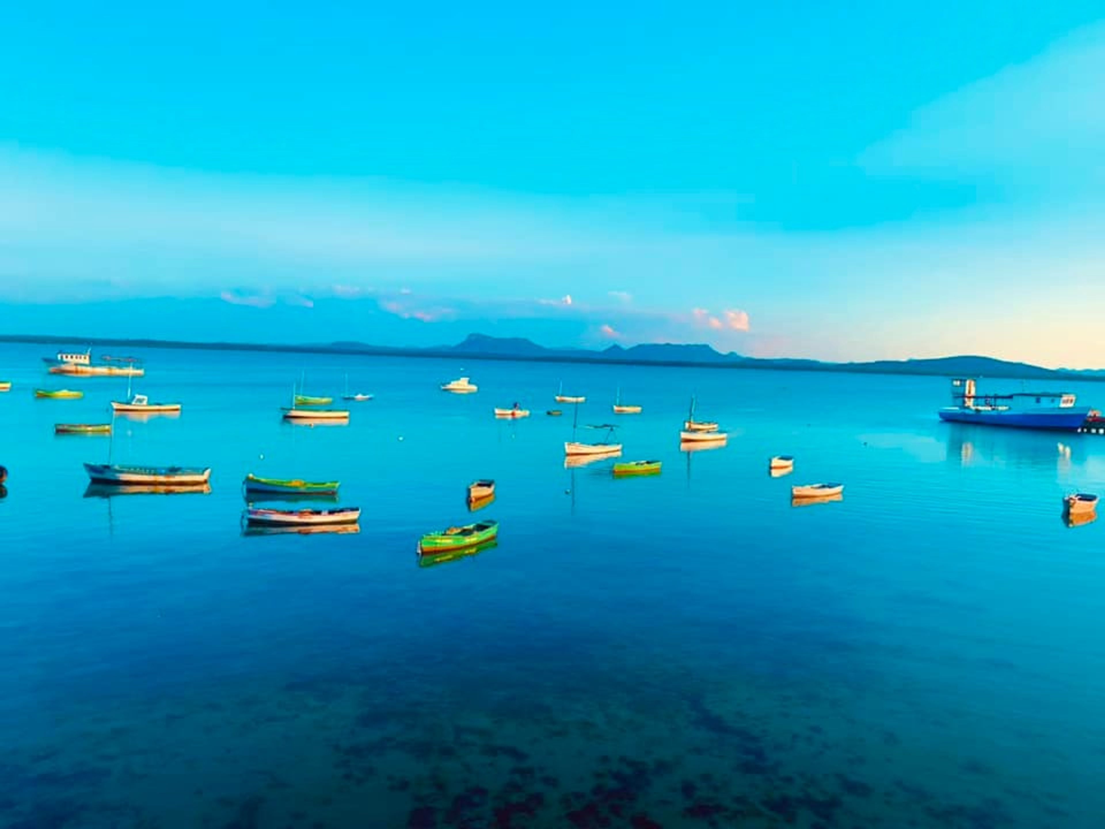 Tour "TRAMONTO NELLA BAIA DI GIBARA". "SUNSET IN THE BAY OF GIBARA" Tour, Gibara, Holguín, Cuba.
